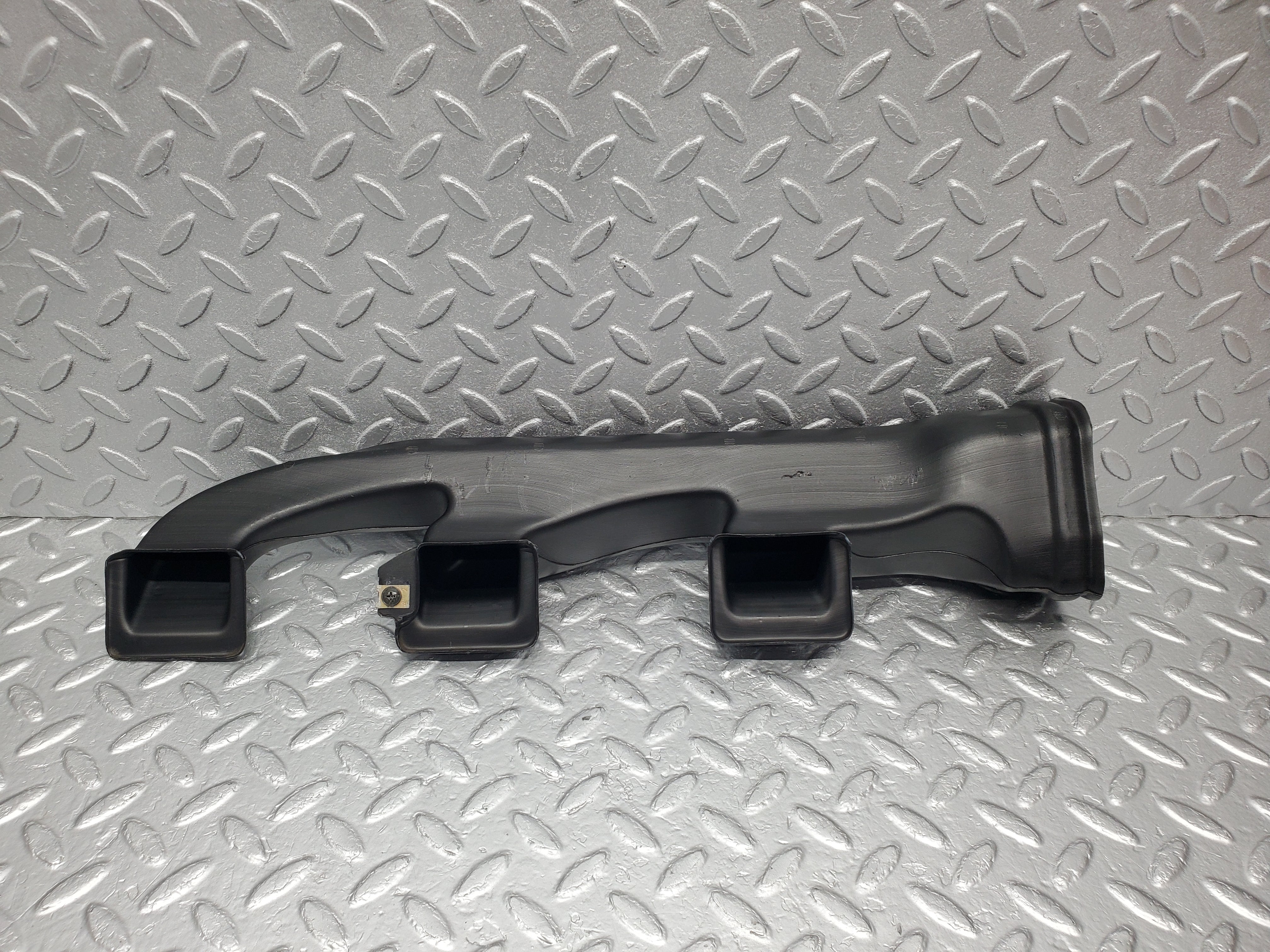 1489 Mercedes-Benz W220 S430 Air Duct Pipe 2208311746