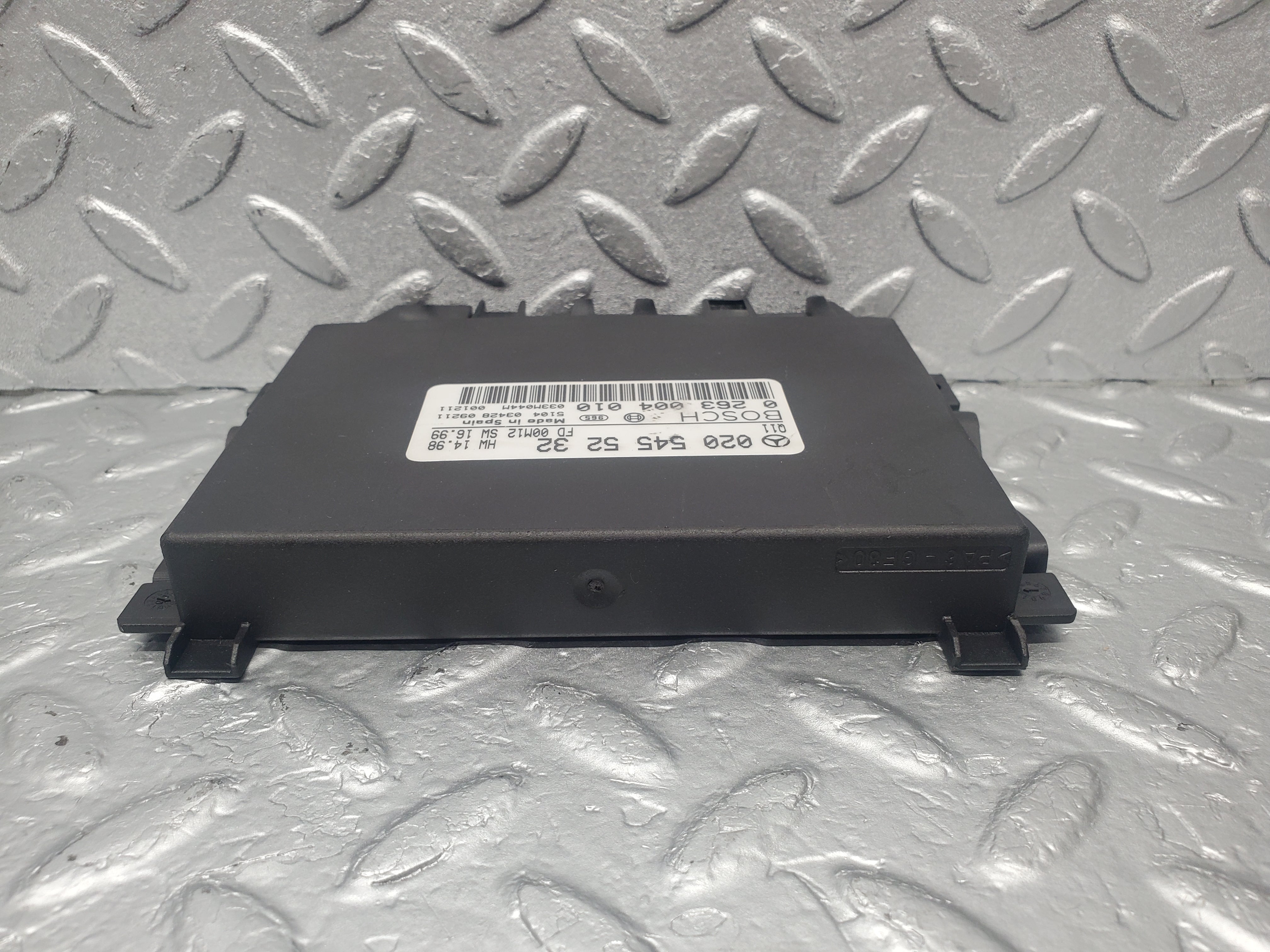 1501 Mercedes-Benz W220 S430 Parking Sensor Bosch 0205455232