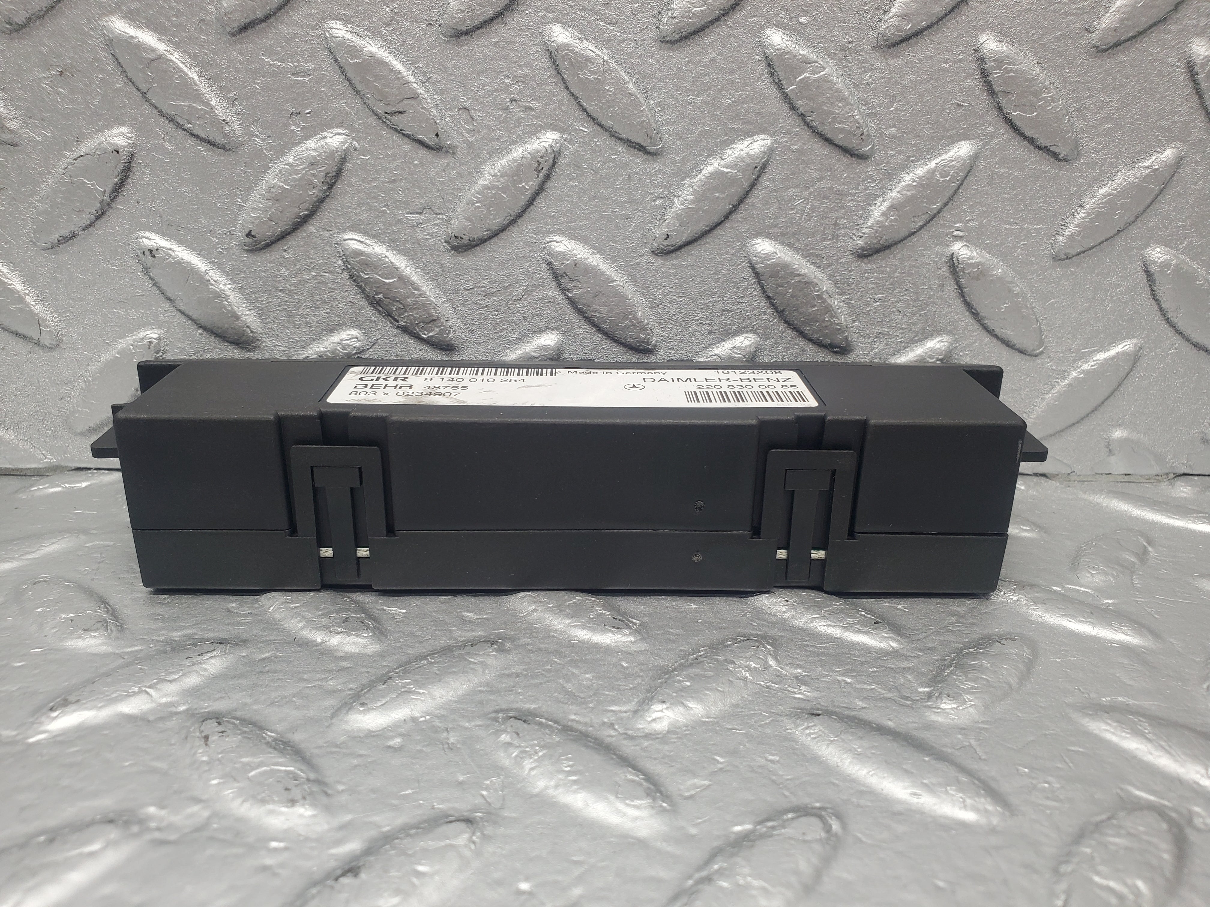 1502 Mercedes-Benz W220 S430 Heater Climate Control Module BEHR 2208300085