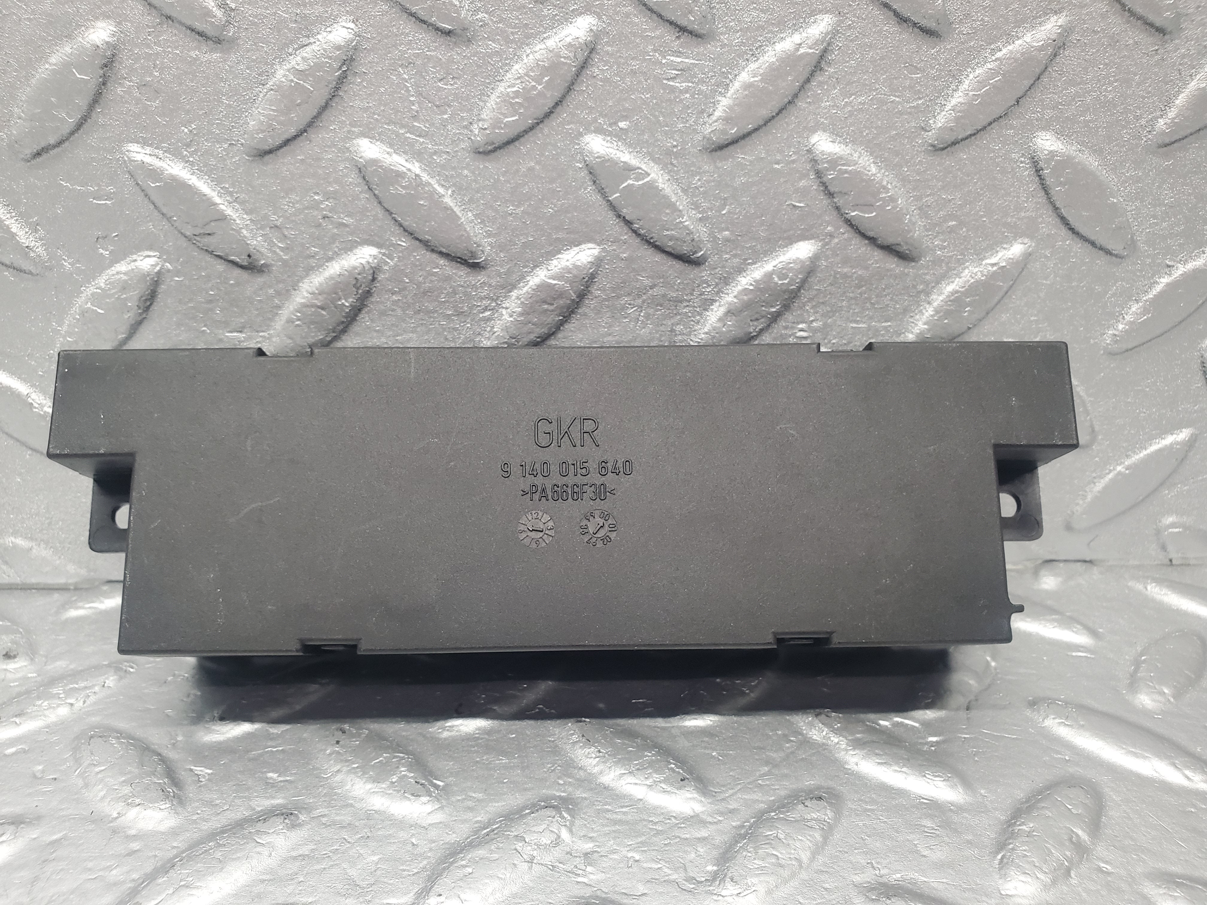 1502 Mercedes-Benz W220 S430 Heater Climate Control Module BEHR 2208300085