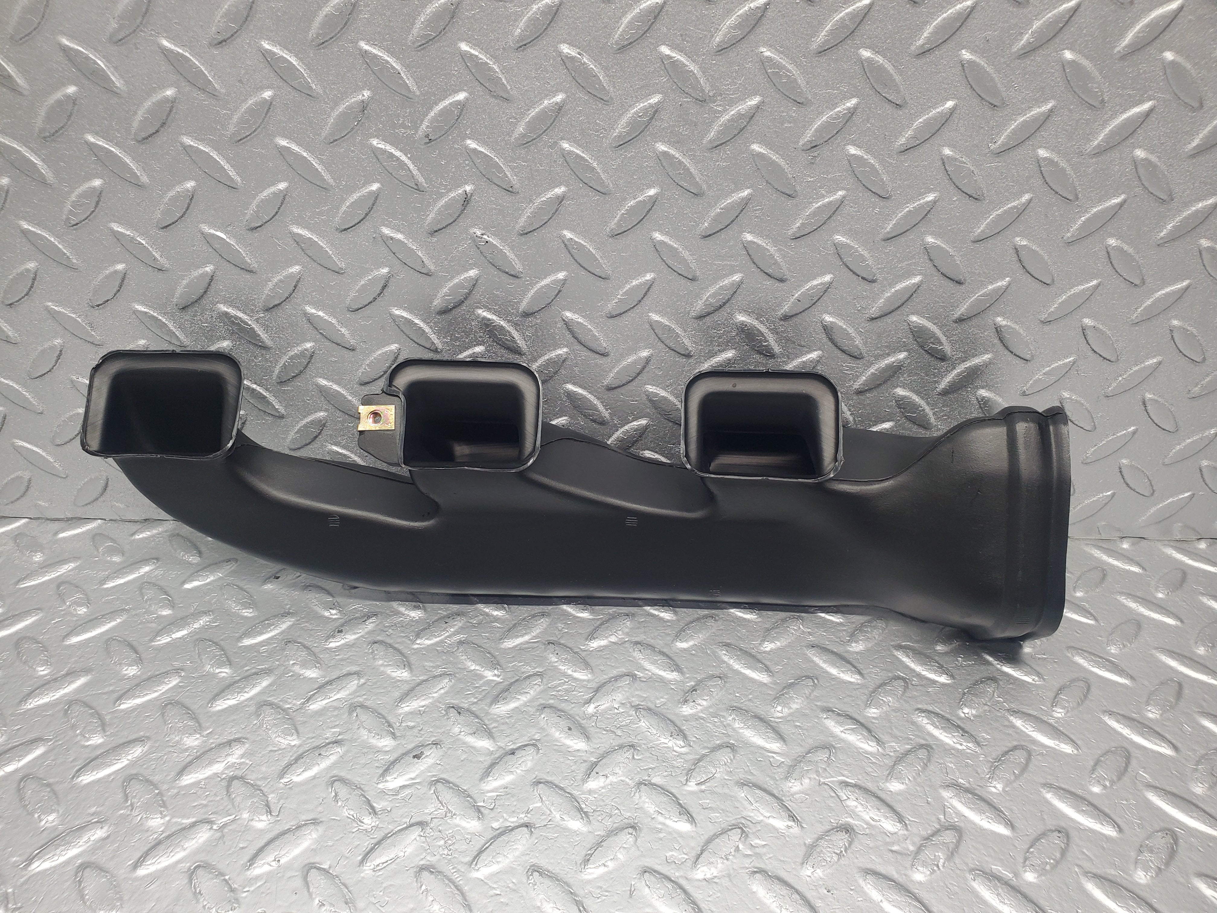 1504 Mercedes-Benz W220 S430 Air Duct Pipe 2208311846