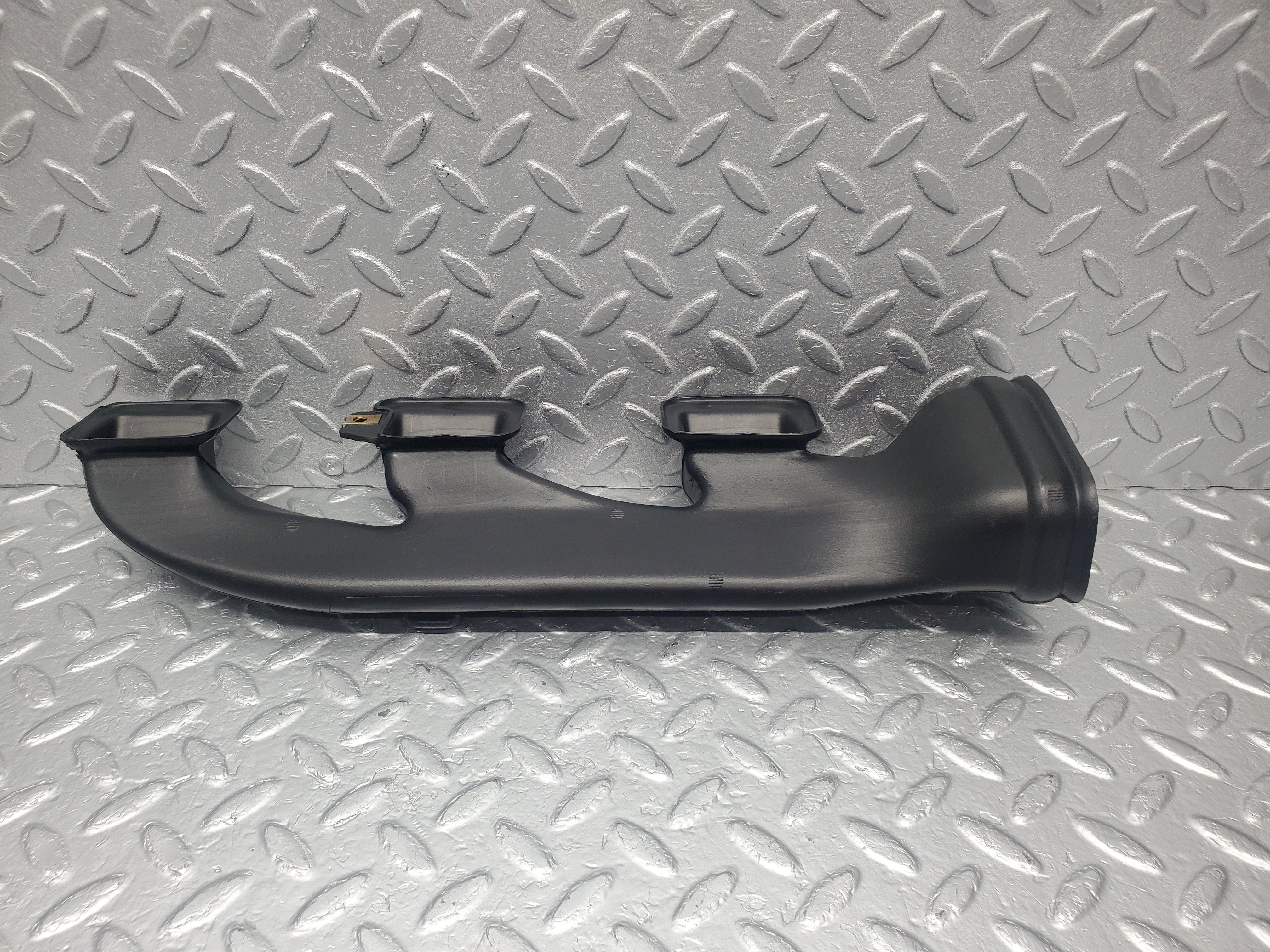 1504 Mercedes-Benz W220 S430 Air Duct Pipe 2208311846