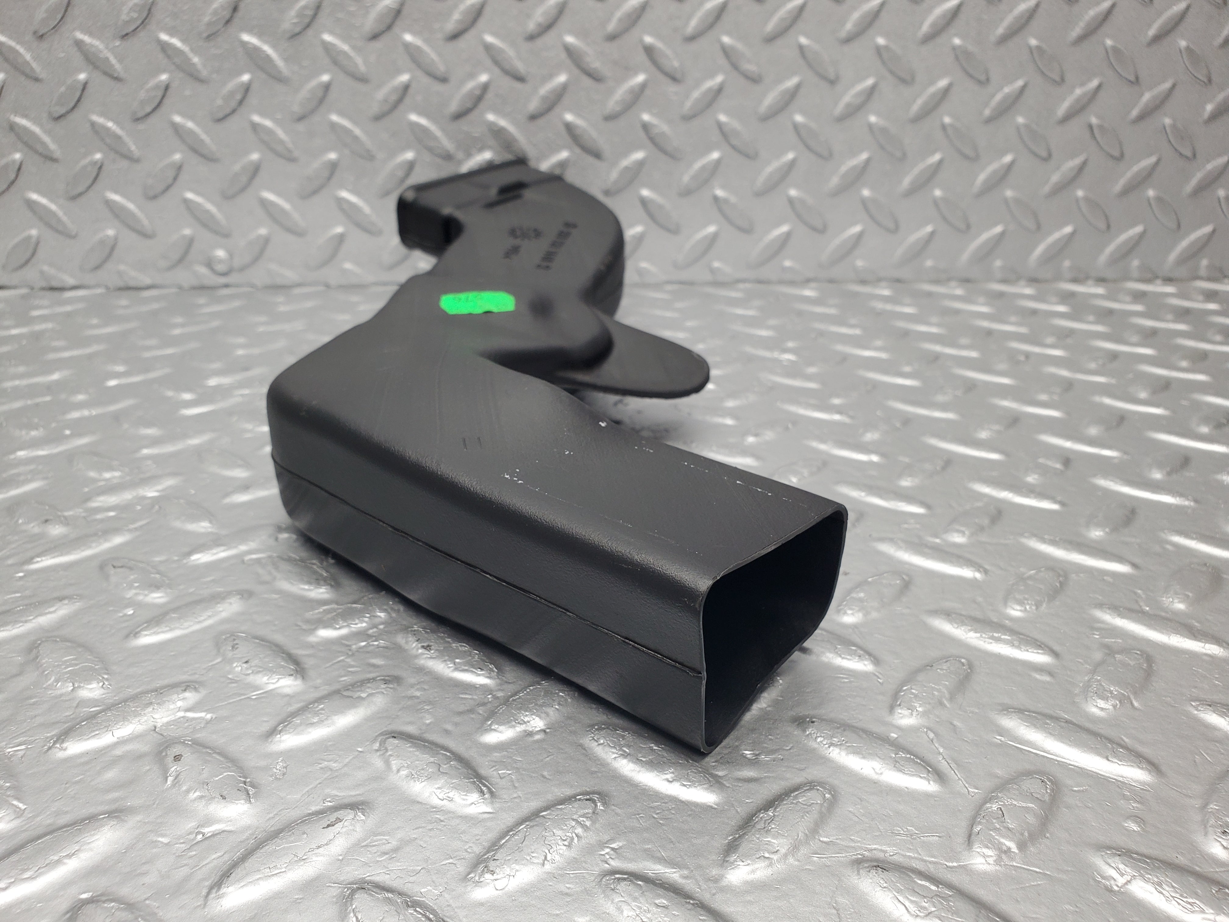 1507 Mercedes-Benz W220 S430 Air Guide Duct Pipe 2208311446