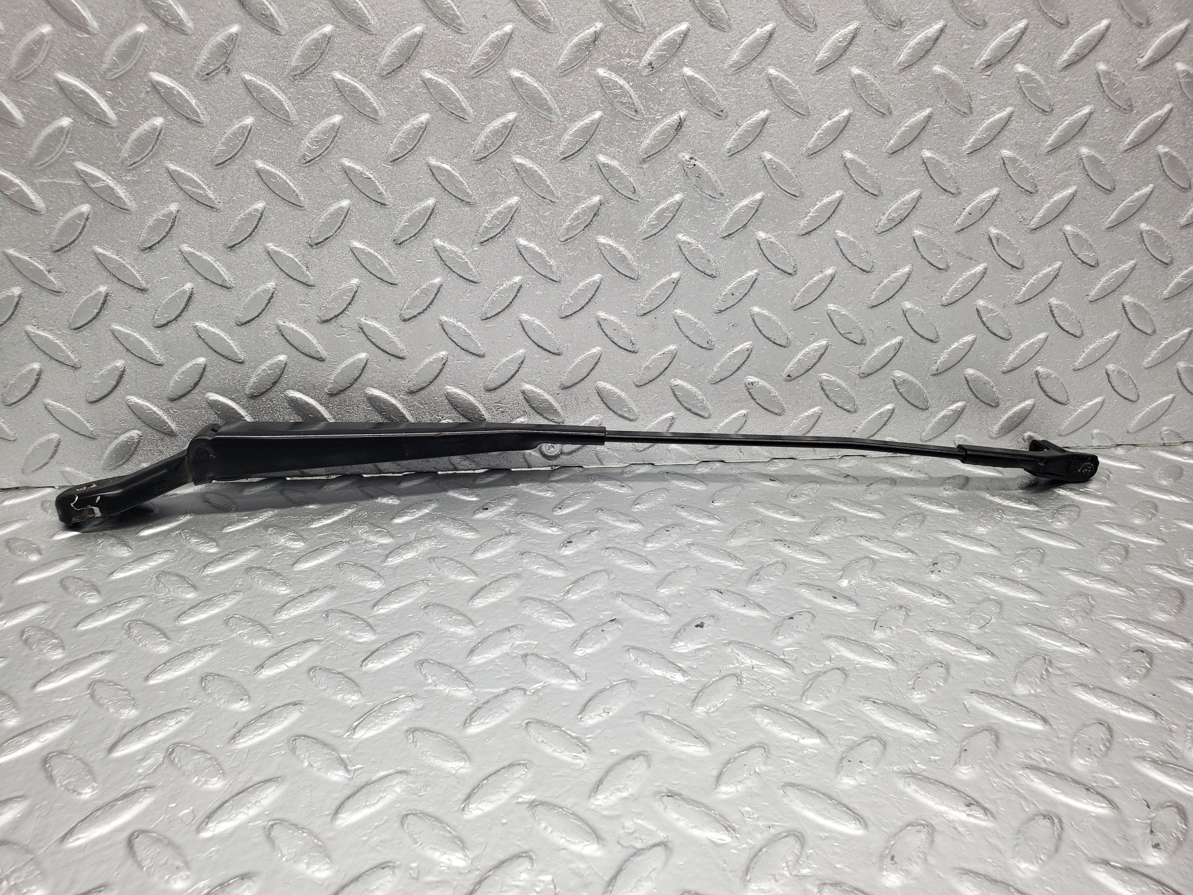1513 Mercedes-Benz W220 S430 Wiper Arm Right Side 2208201844