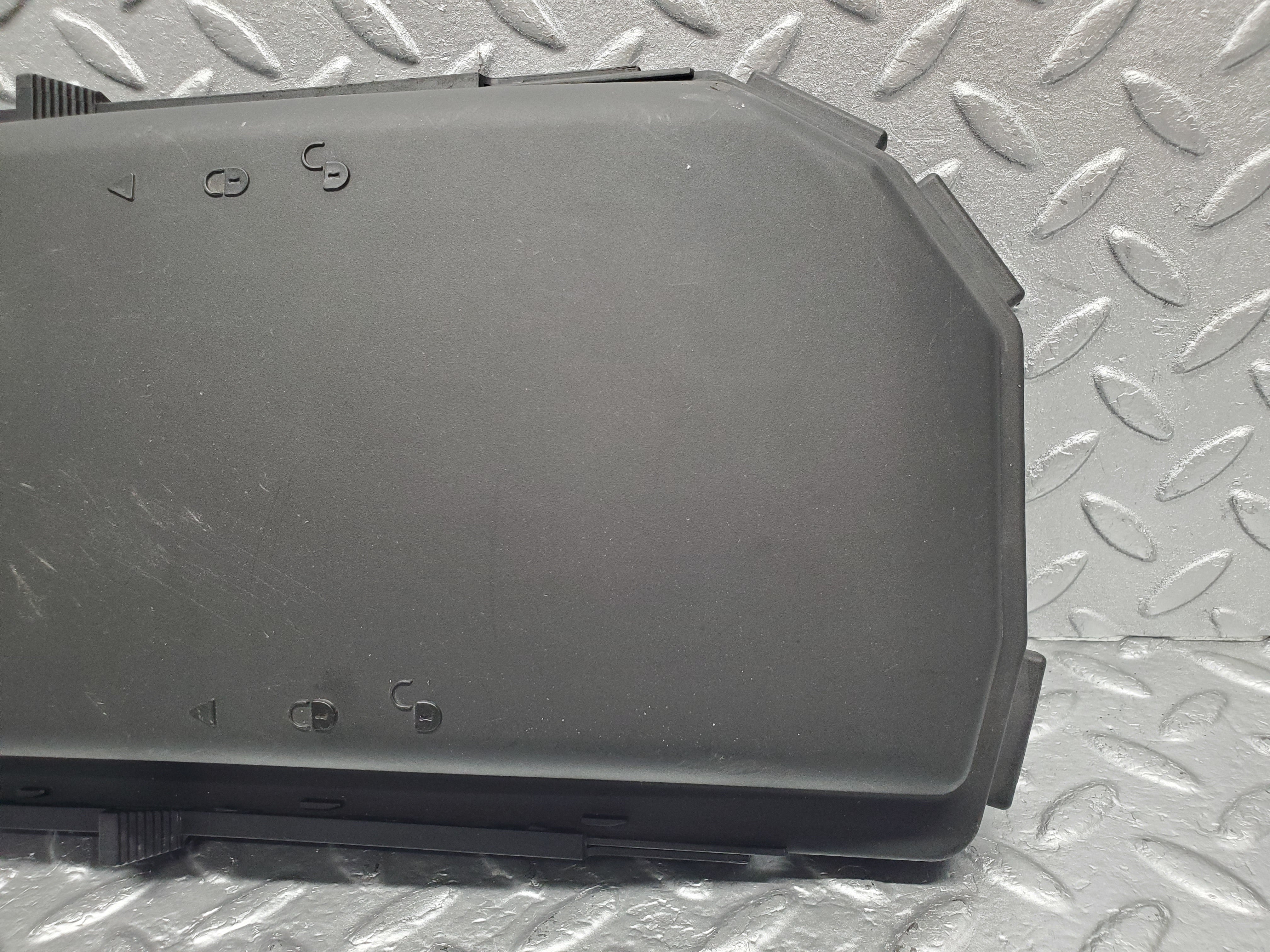 1515 Mercedes-Benz W220 S430 Ecu Fuse Box Cover 2205400382