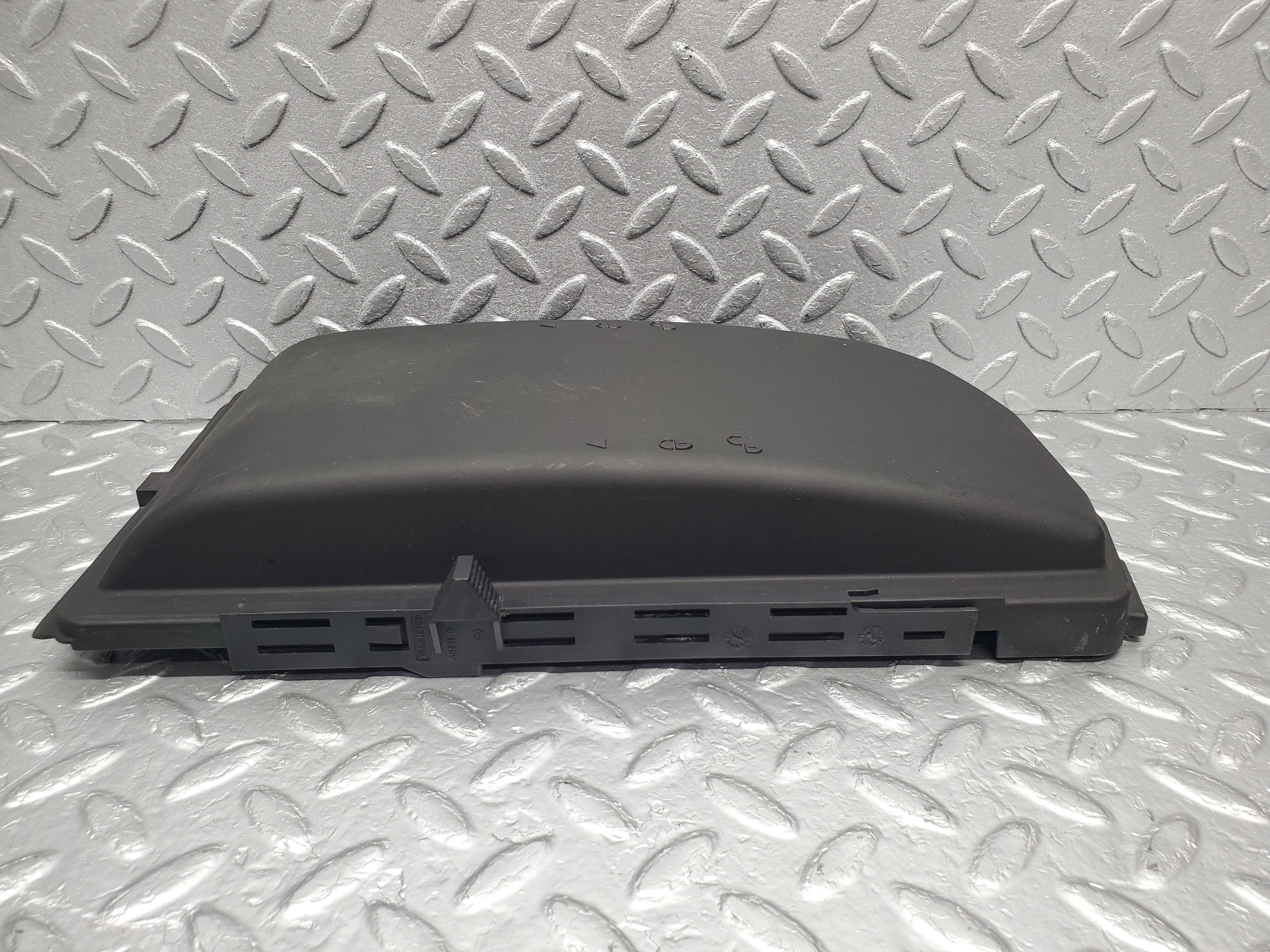 1515 Mercedes-Benz W220 S430 Ecu Fuse Box Cover 2205400382