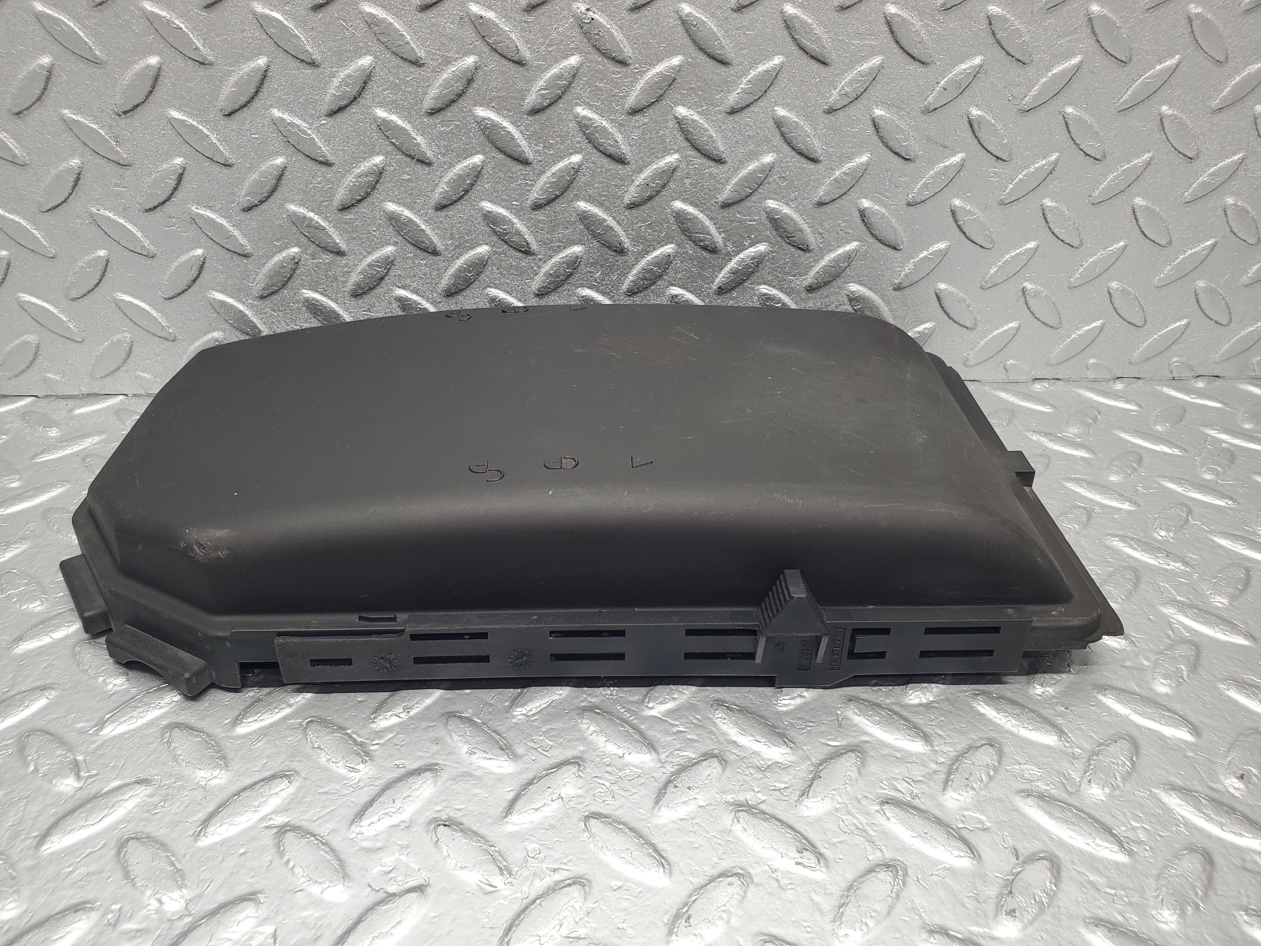 1515 Mercedes-Benz W220 S430 Ecu Fuse Box Cover 2205400382