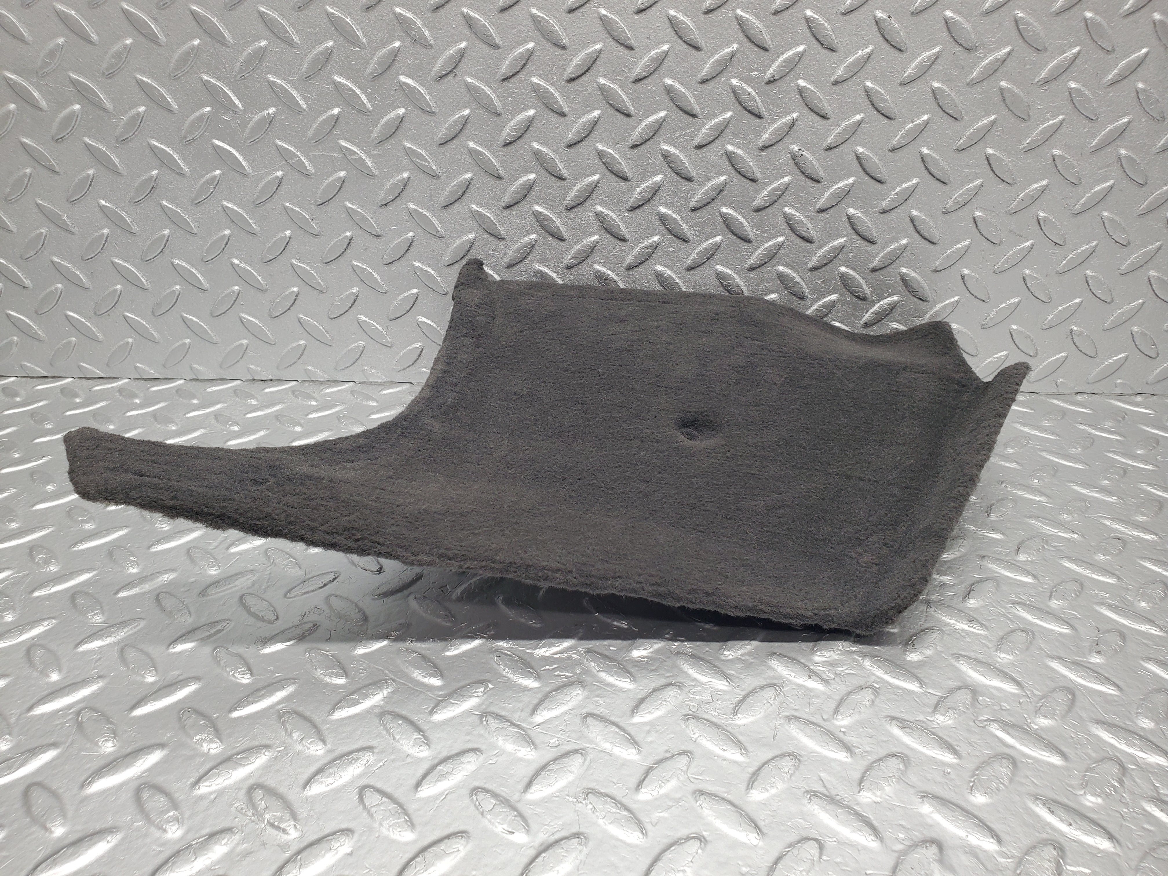 1517 Mercedes-Benz W220 S430 Front Left Kick Panel 2206800380