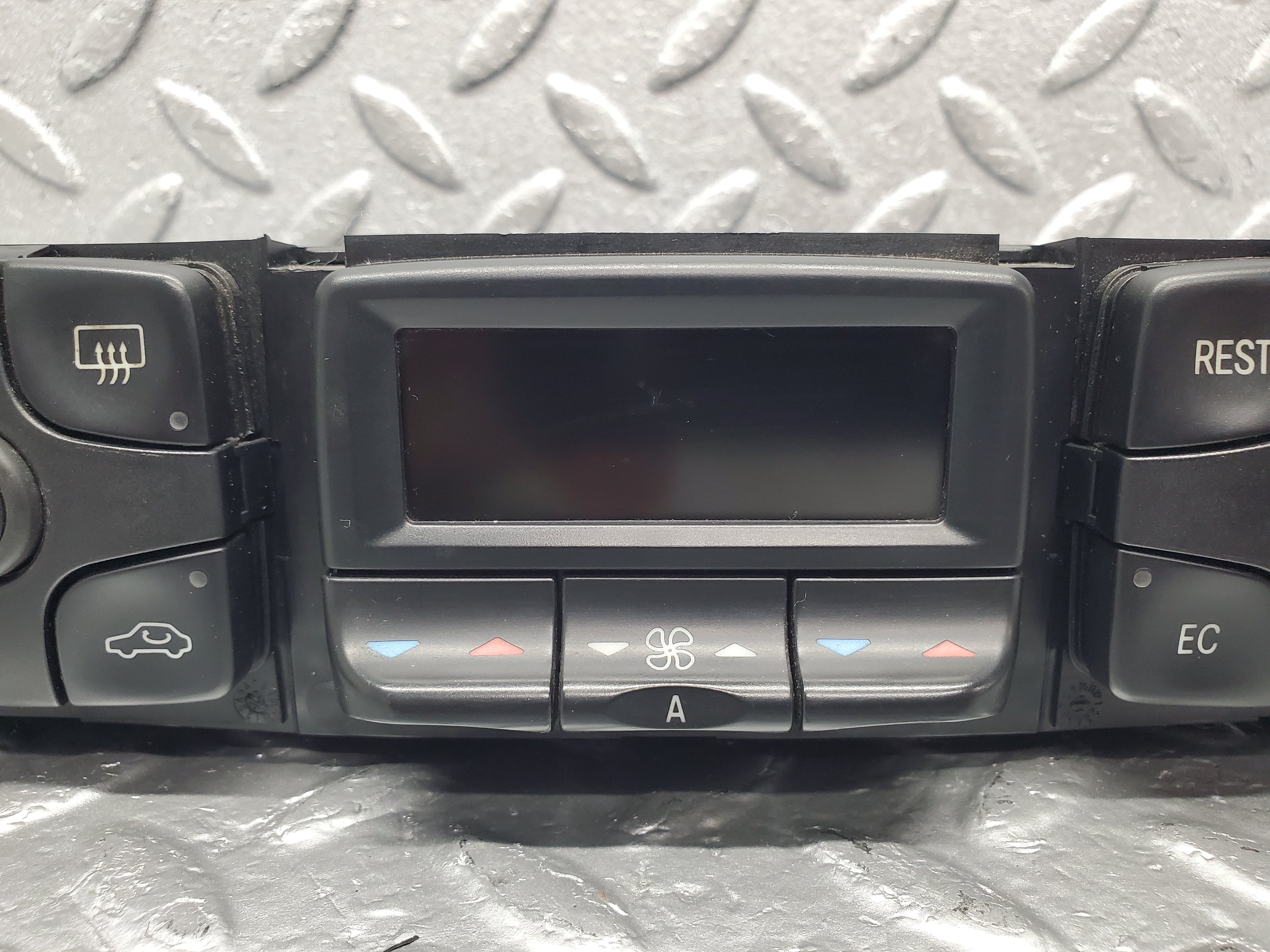 1518 Mercedes-Benz W220 S430 Heater Control Panel 2208300185