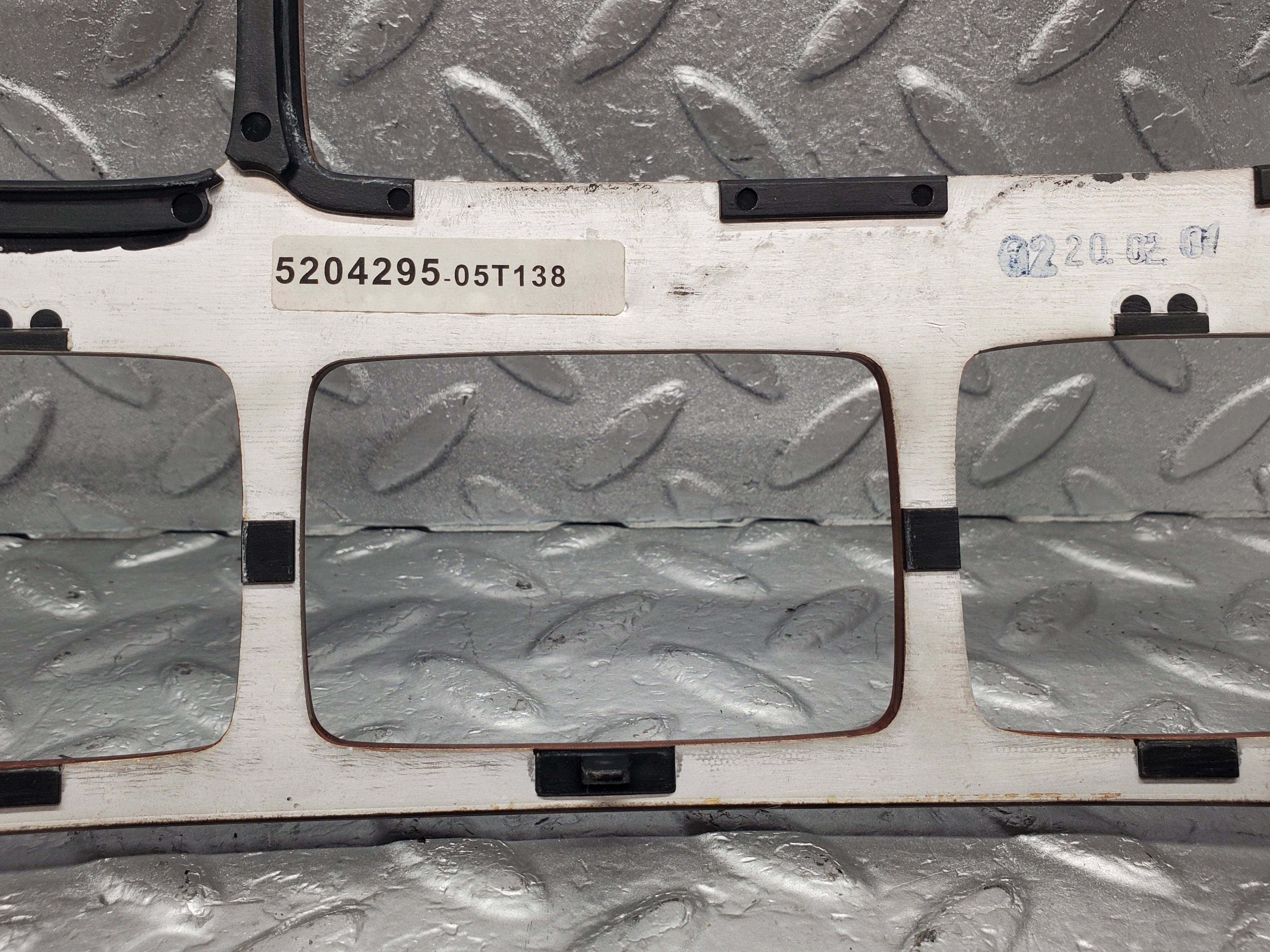 1519 Mercedes-Benz W220 S430 Dashboard Centre Surround Trim Cover Panel