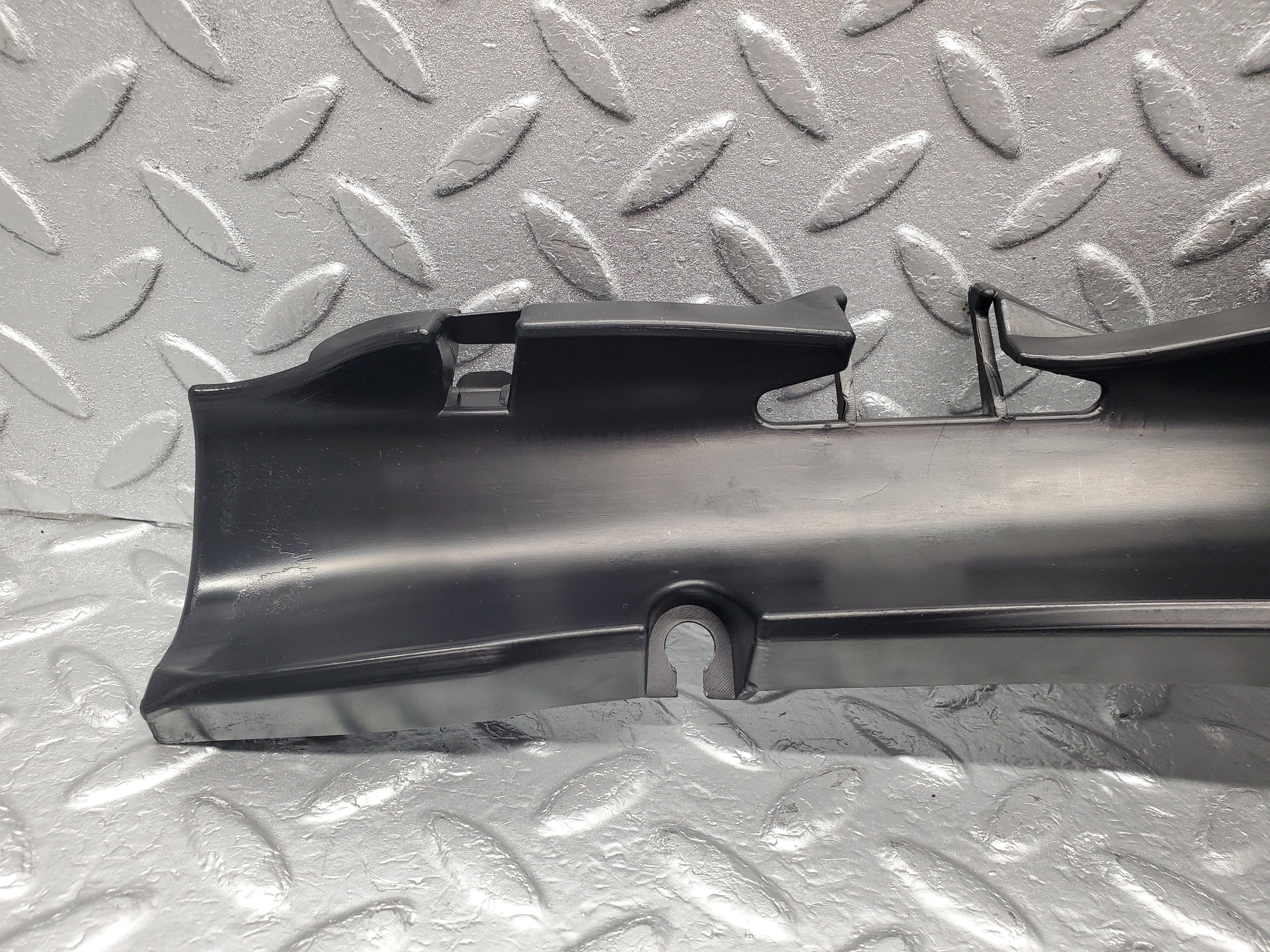 1528 Mercedes-Benz W220 S430 Rear Left Ledge Border 2206950260