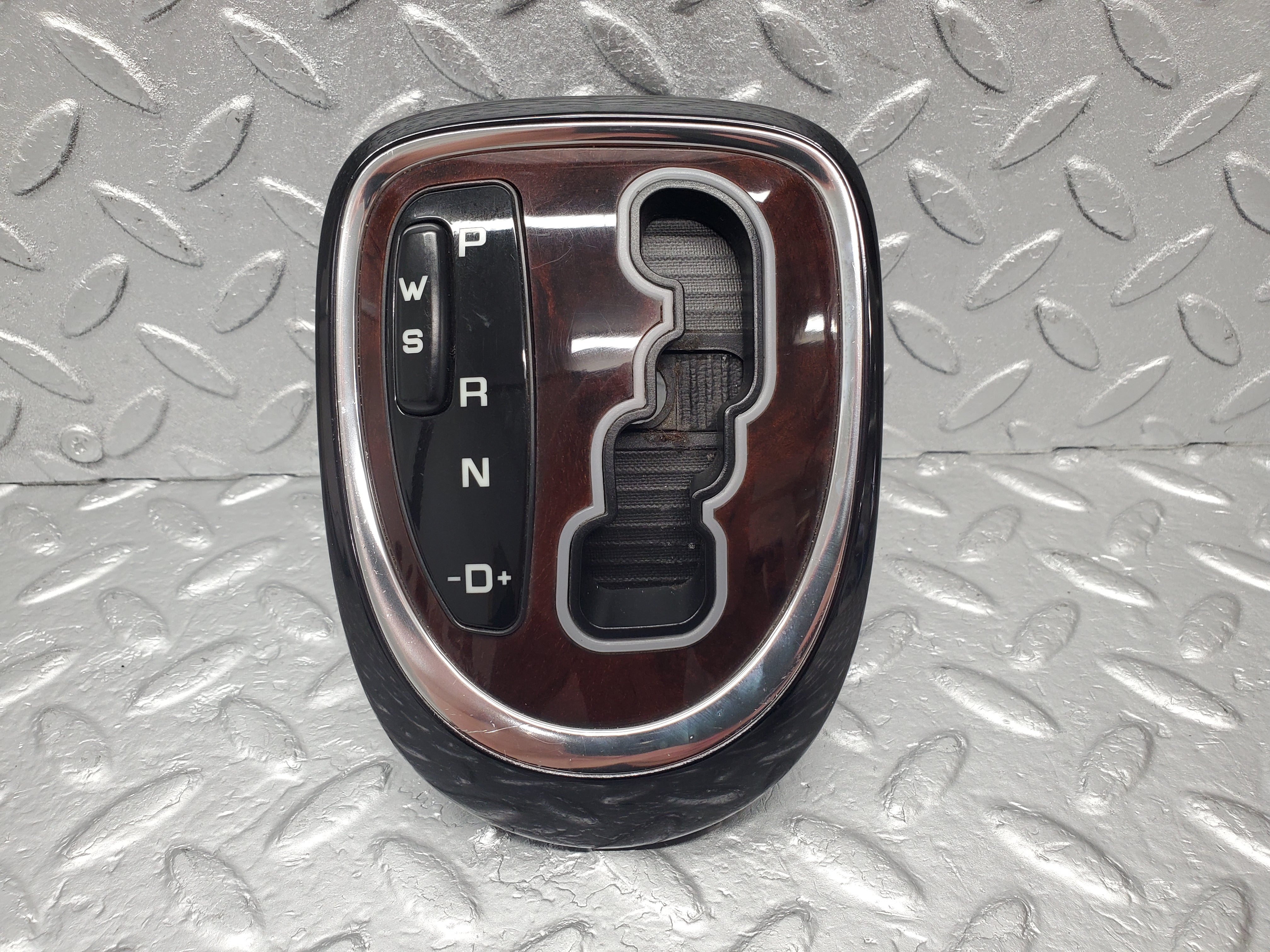 1529 Mercedes-Benz W220 S430 Automatic Gear Selector Surround Trim 2202671688