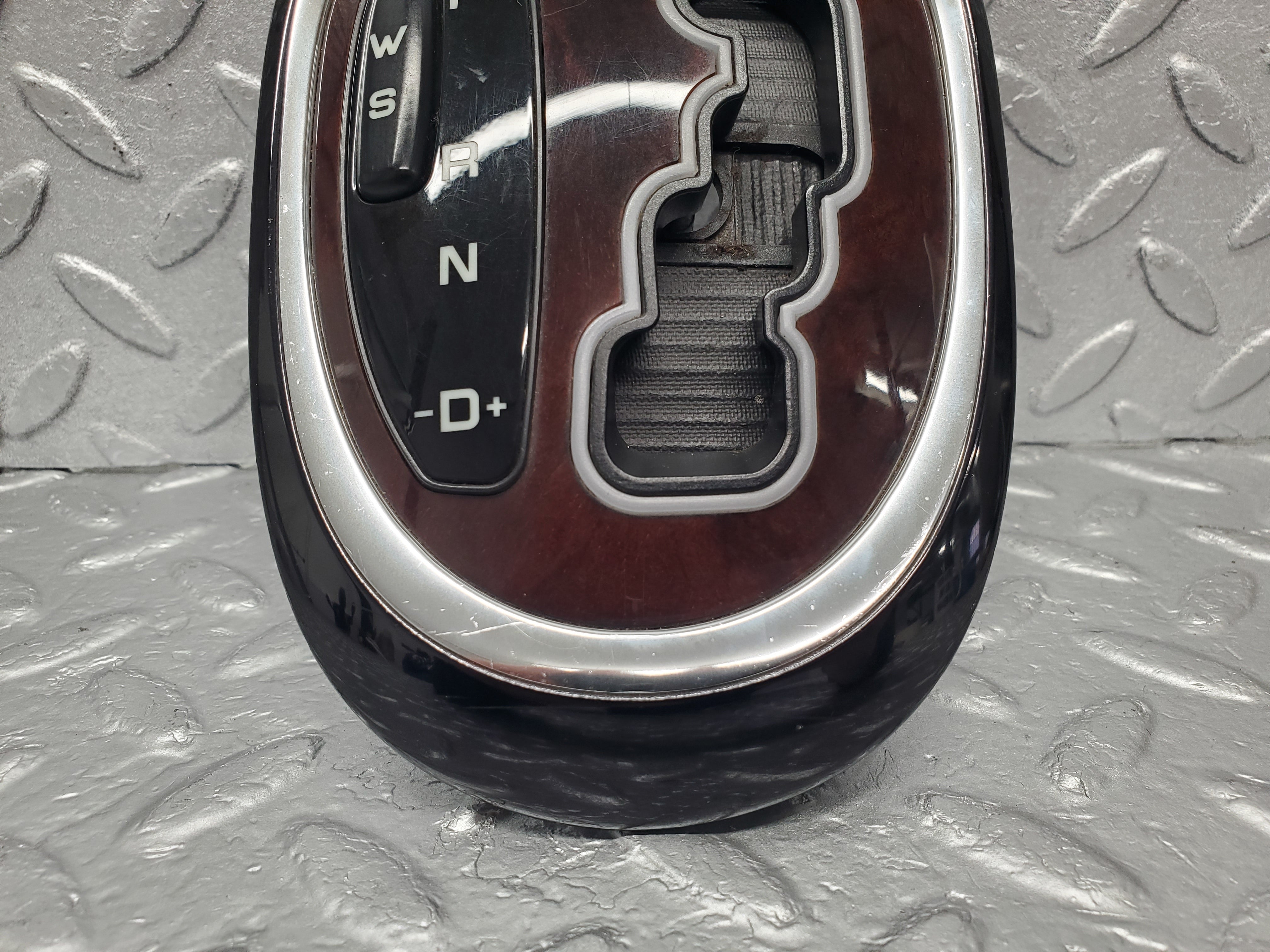 1529 Mercedes-Benz W220 S430 Automatic Gear Selector Surround Trim 2202671688