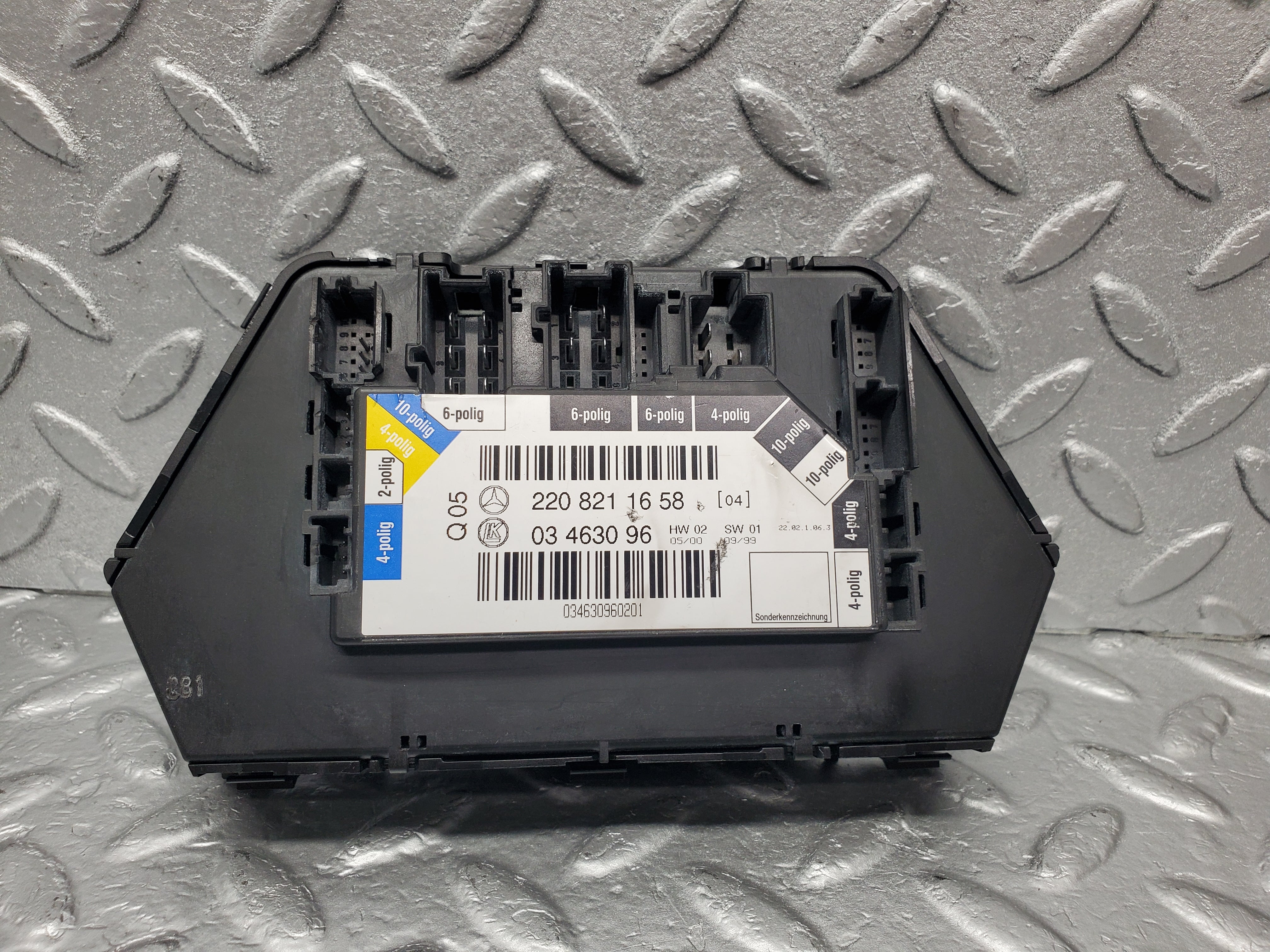 1531 Mercedes-Benz W220 S430 Door Control Panel Rear Right 2208211658