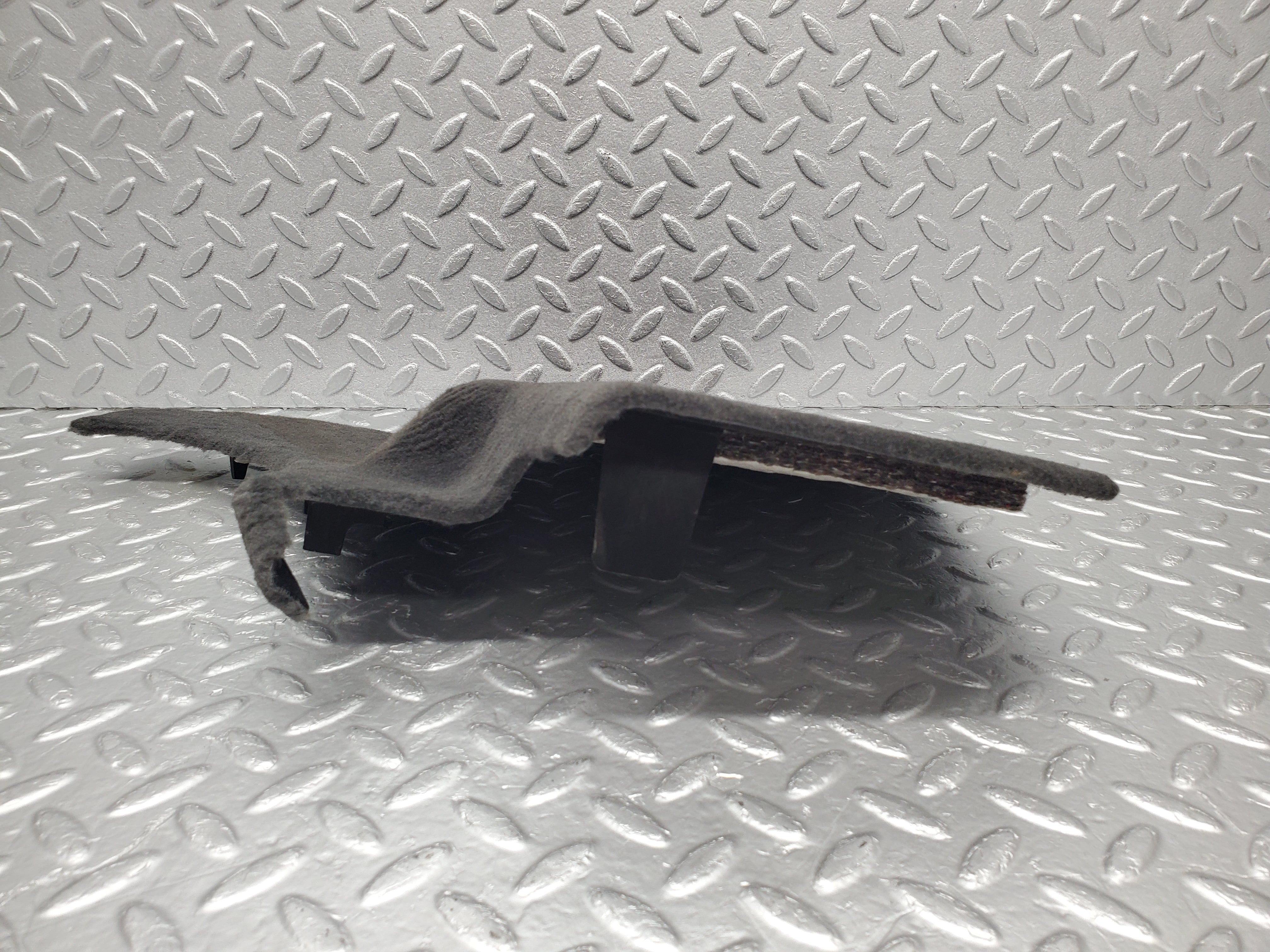 1532 Mercedes-Benz W220 S430 Front Right Kick Panel 2206800480