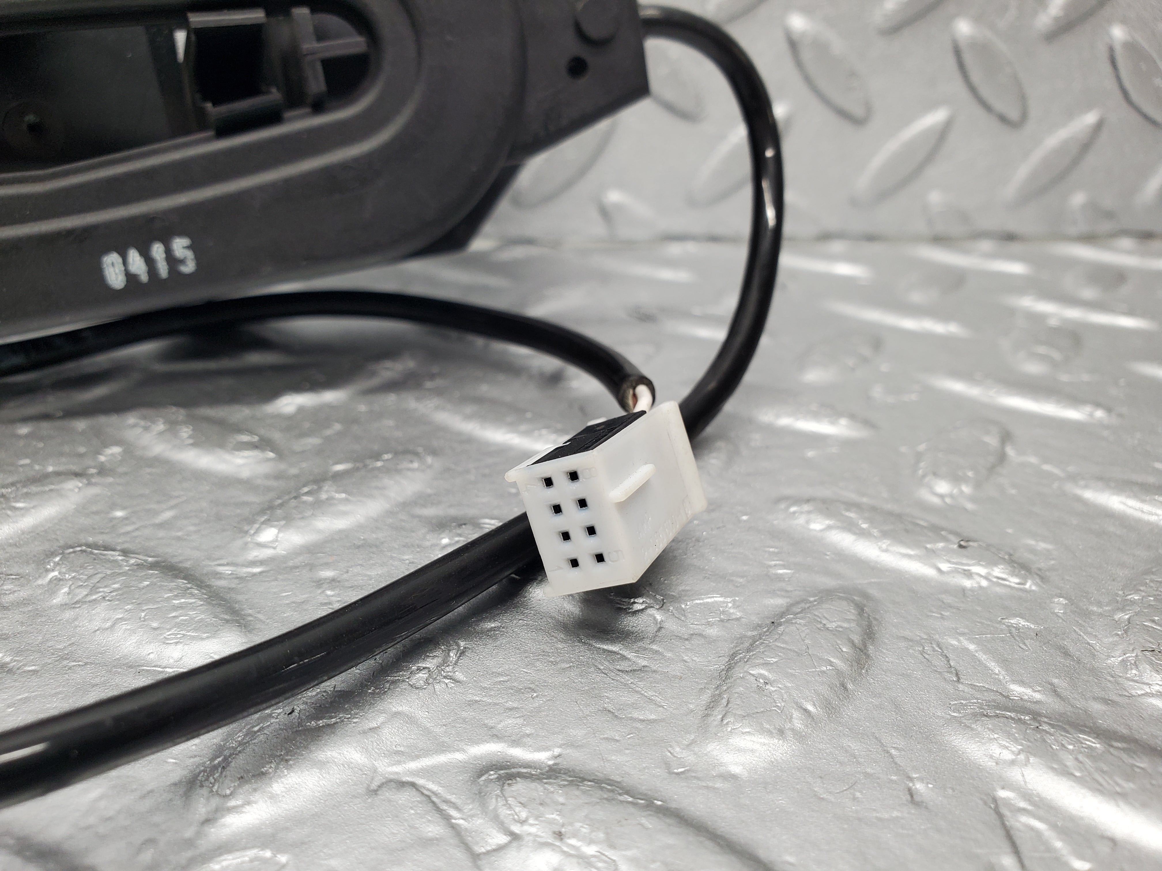 1536 Mercedes-Benz W220 S430 Keyless Go Antenna 2208201575