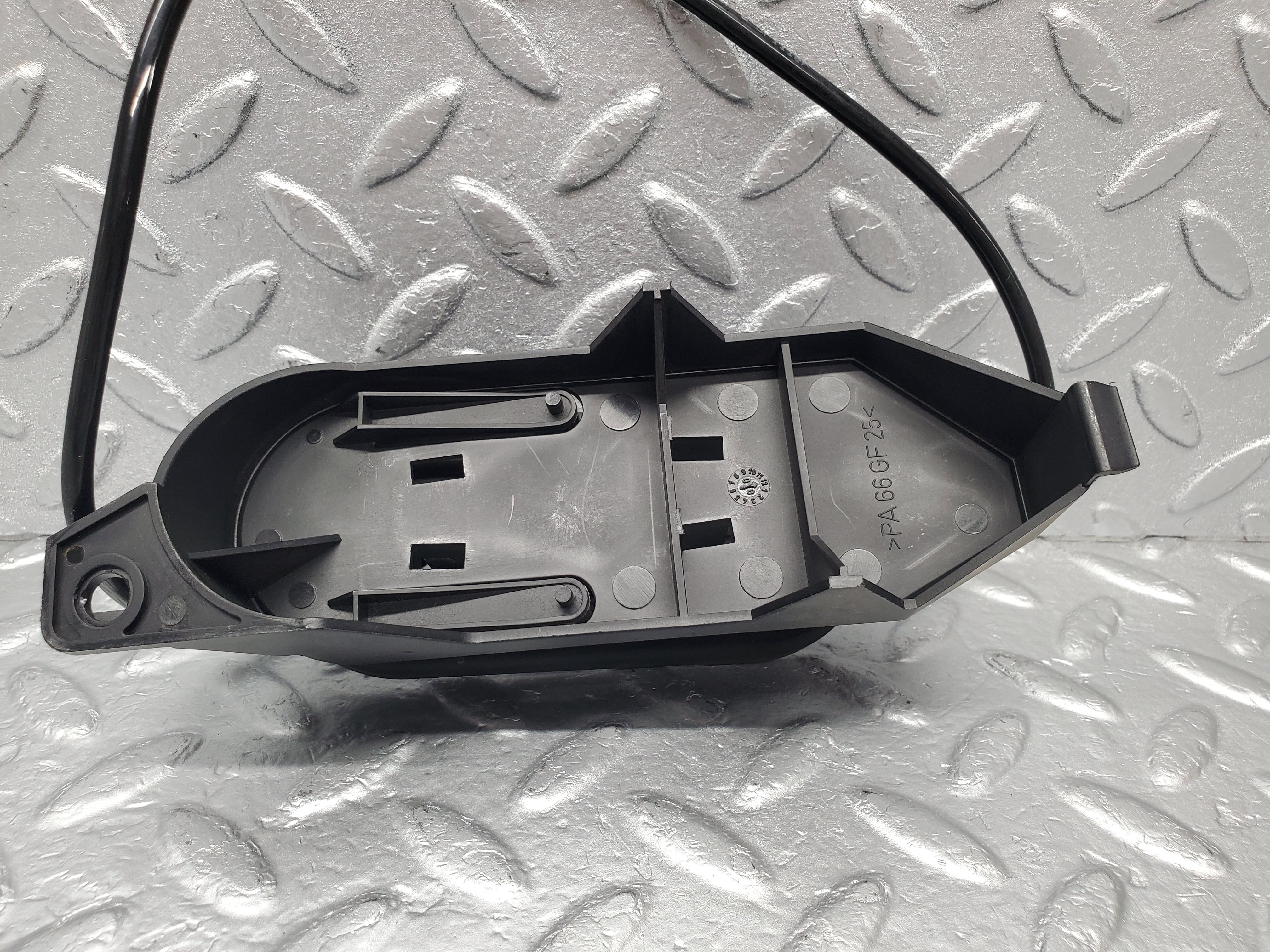 1536 Mercedes-Benz W220 S430 Keyless Go Antenna 2208201575