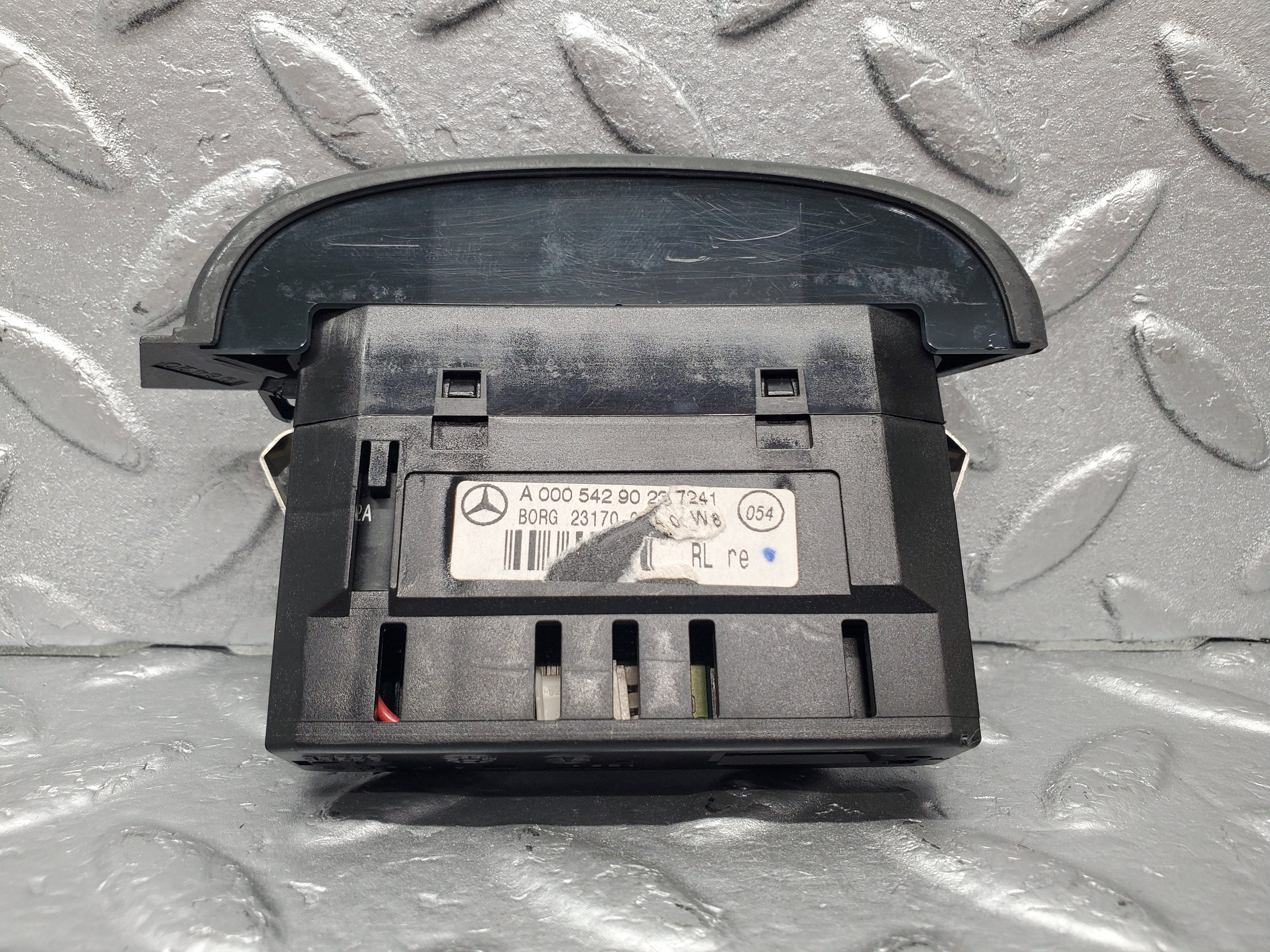 1537 Mercedes-Benz W220 S430 Parking Sensor Display 0005429023