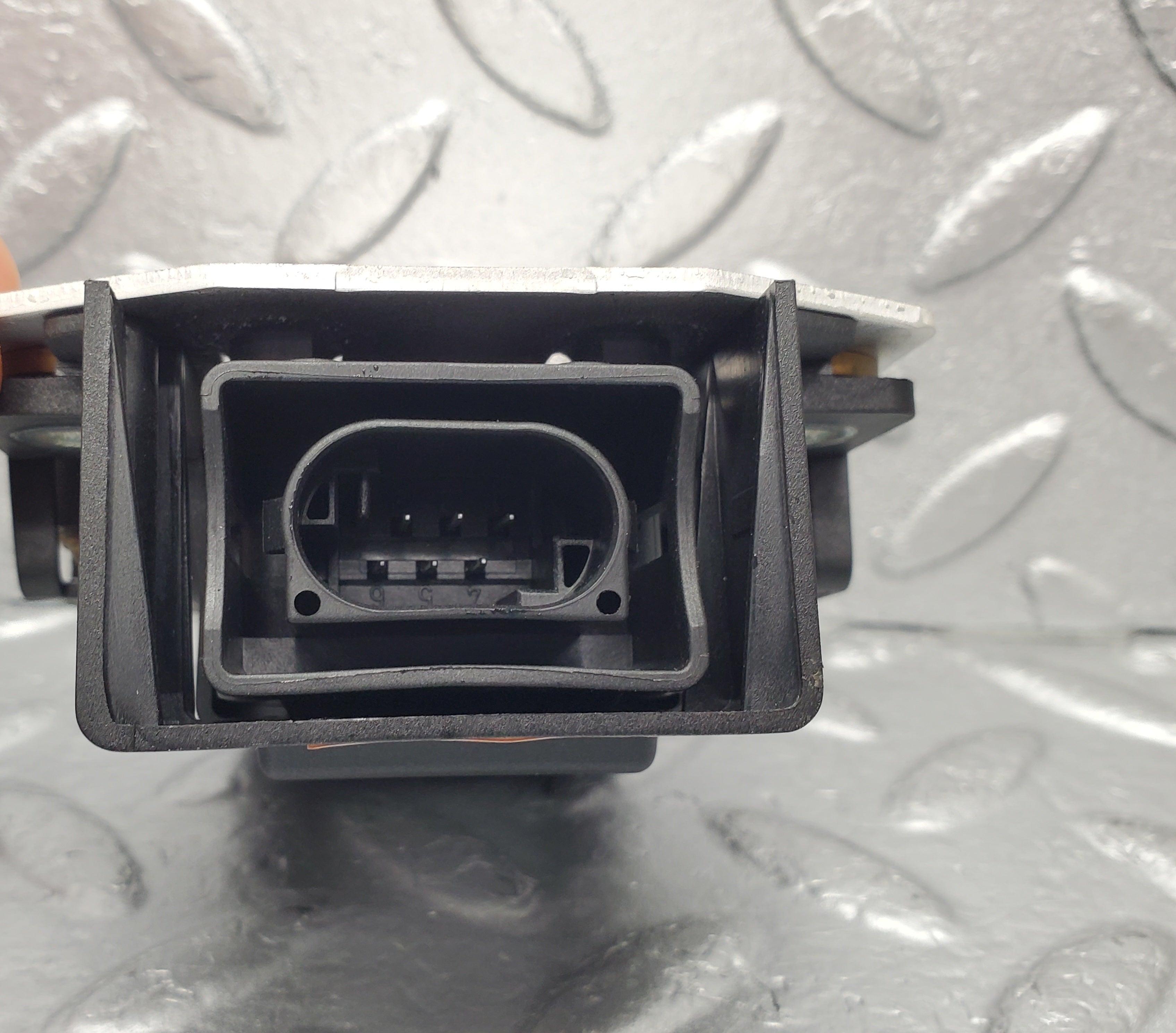 1544 Mercedes-Benz W220 S430 ESP Yaw Rate Sensor Bosch 0265005230