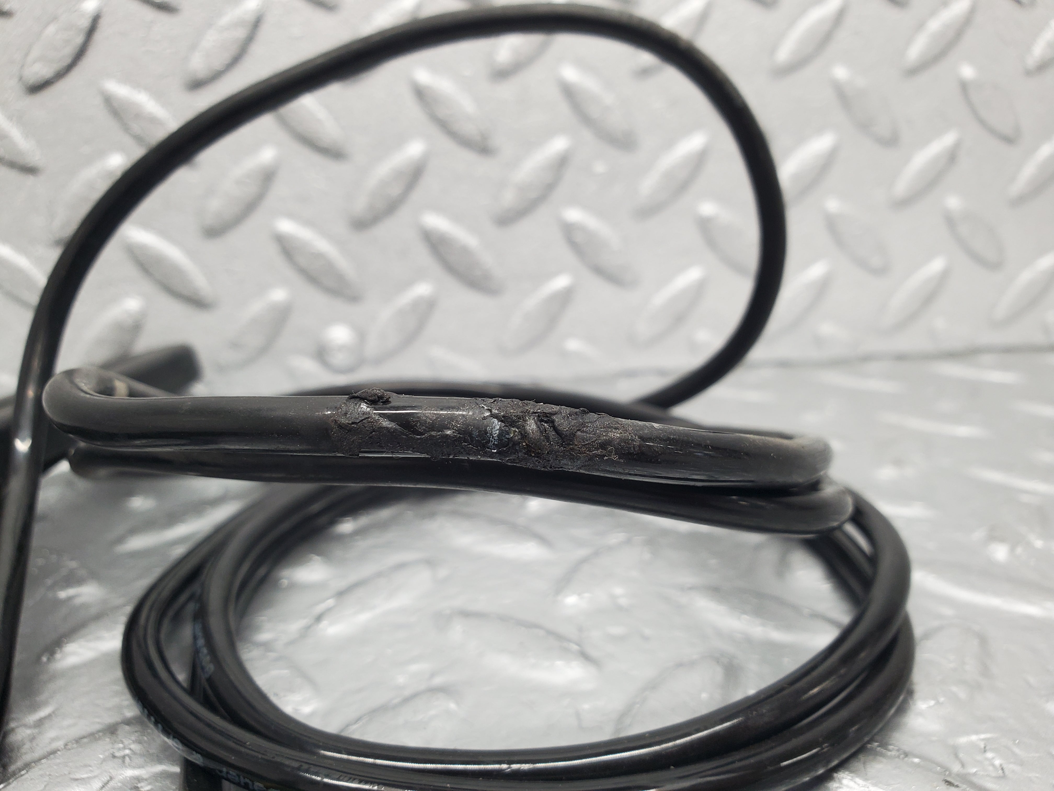 1549 Mercedes-Benz W220 S430 Rear Keyless Go Antenna 2208200575