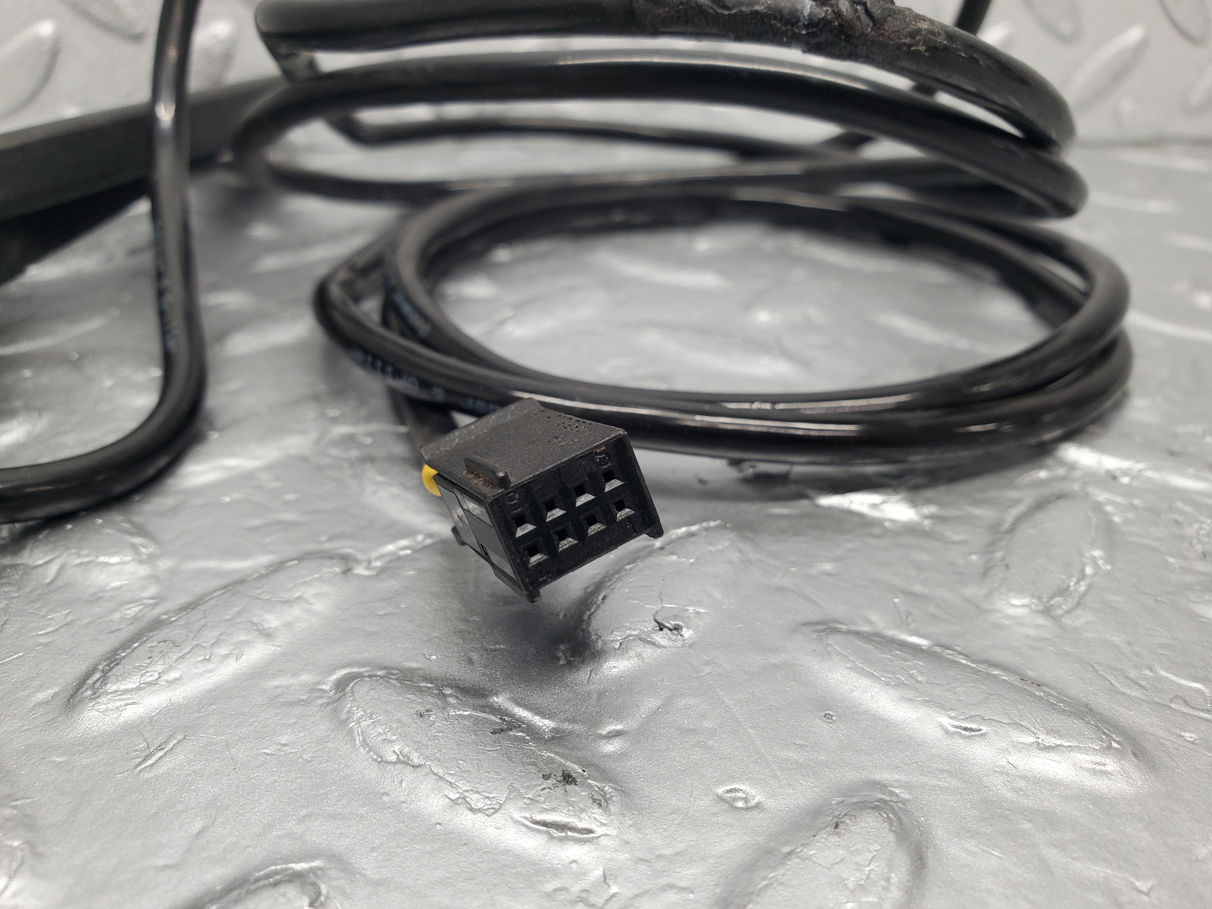 1549 Mercedes-Benz W220 S430 Rear Keyless Go Antenna 2208200575