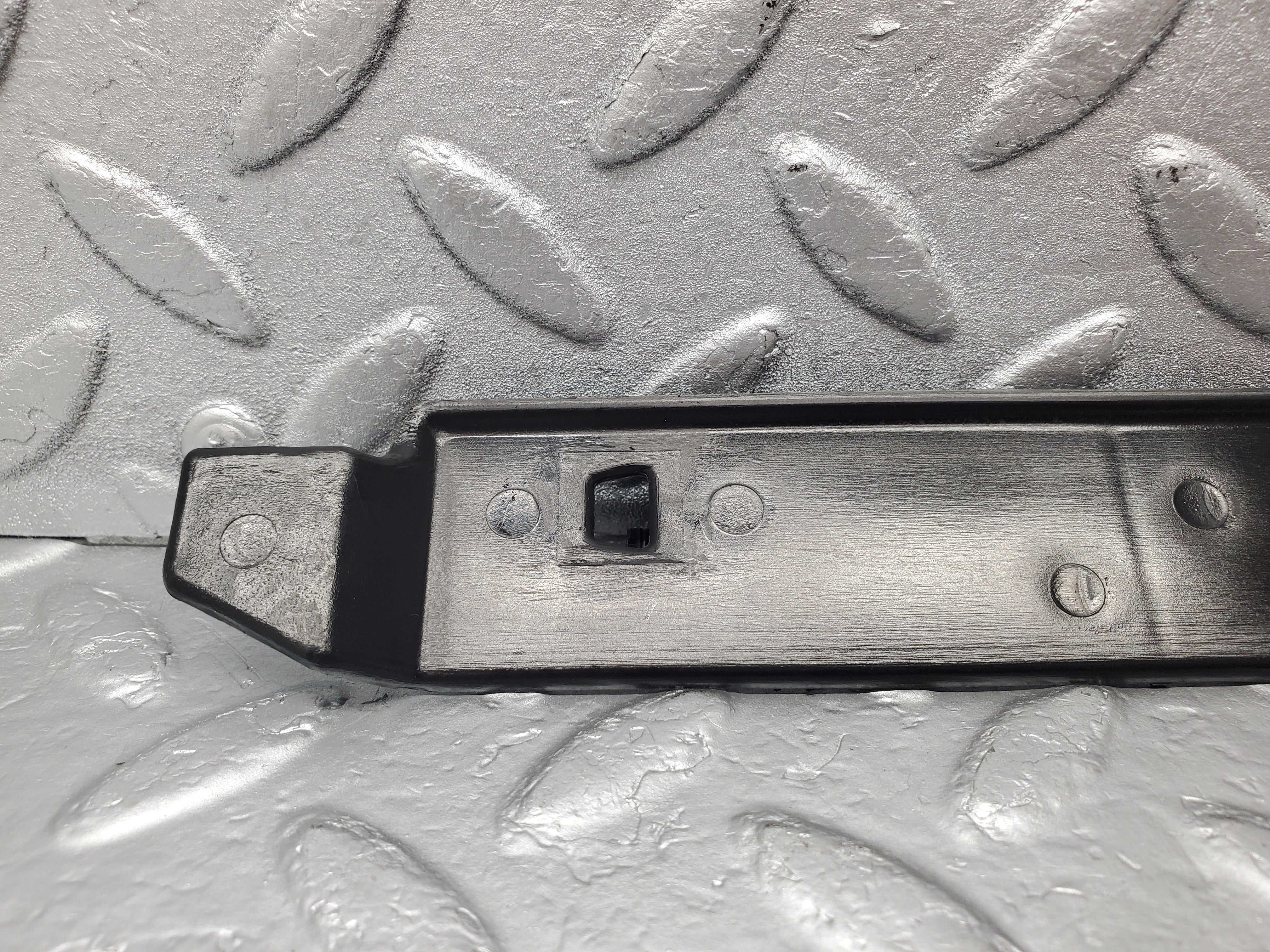 1552 Mercedes-Benz W220 S430 Cover Outer Belt Assembly Guide 2088680139