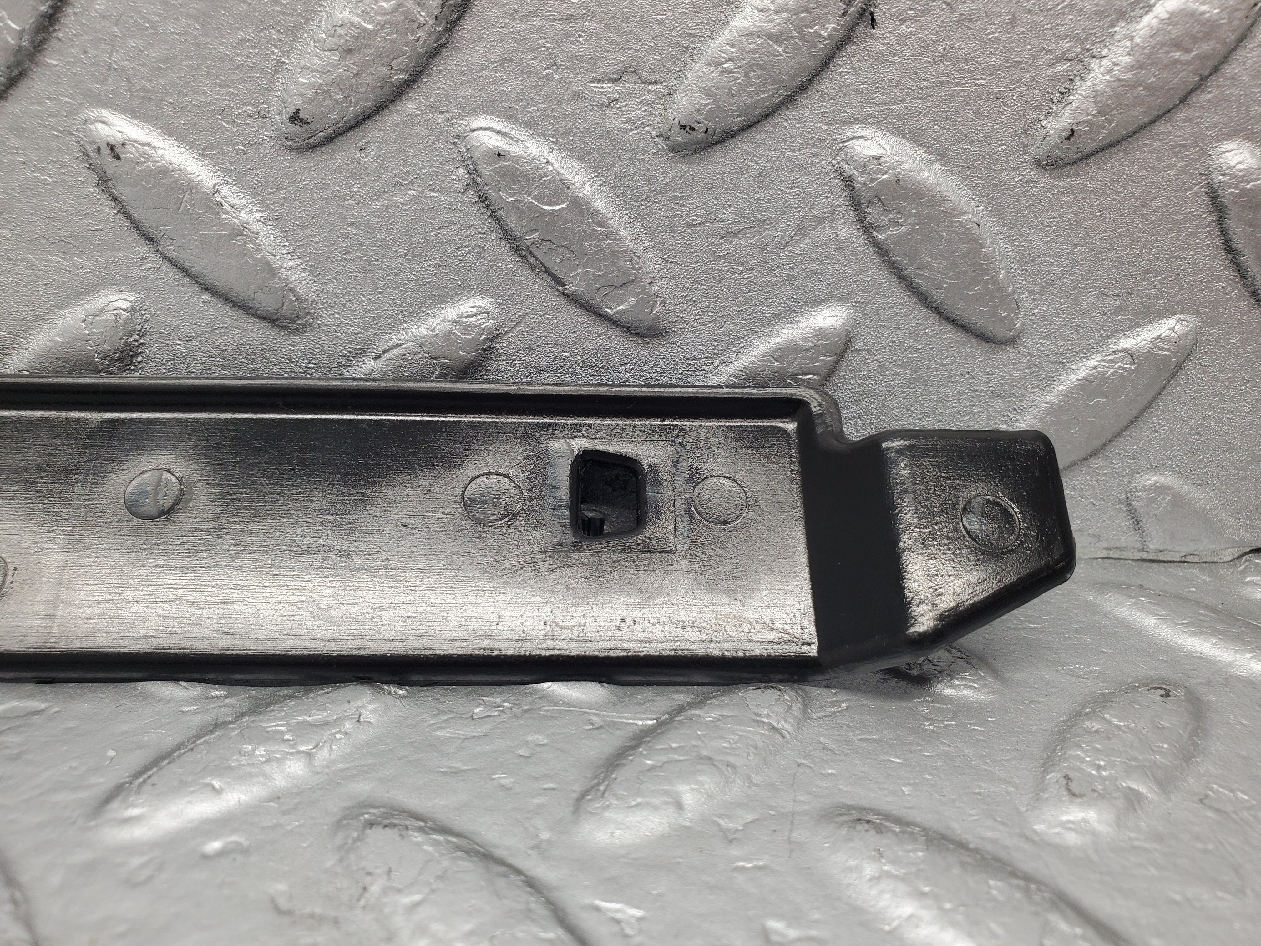 1552 Mercedes-Benz W220 S430 Cover Outer Belt Assembly Guide 2088680139