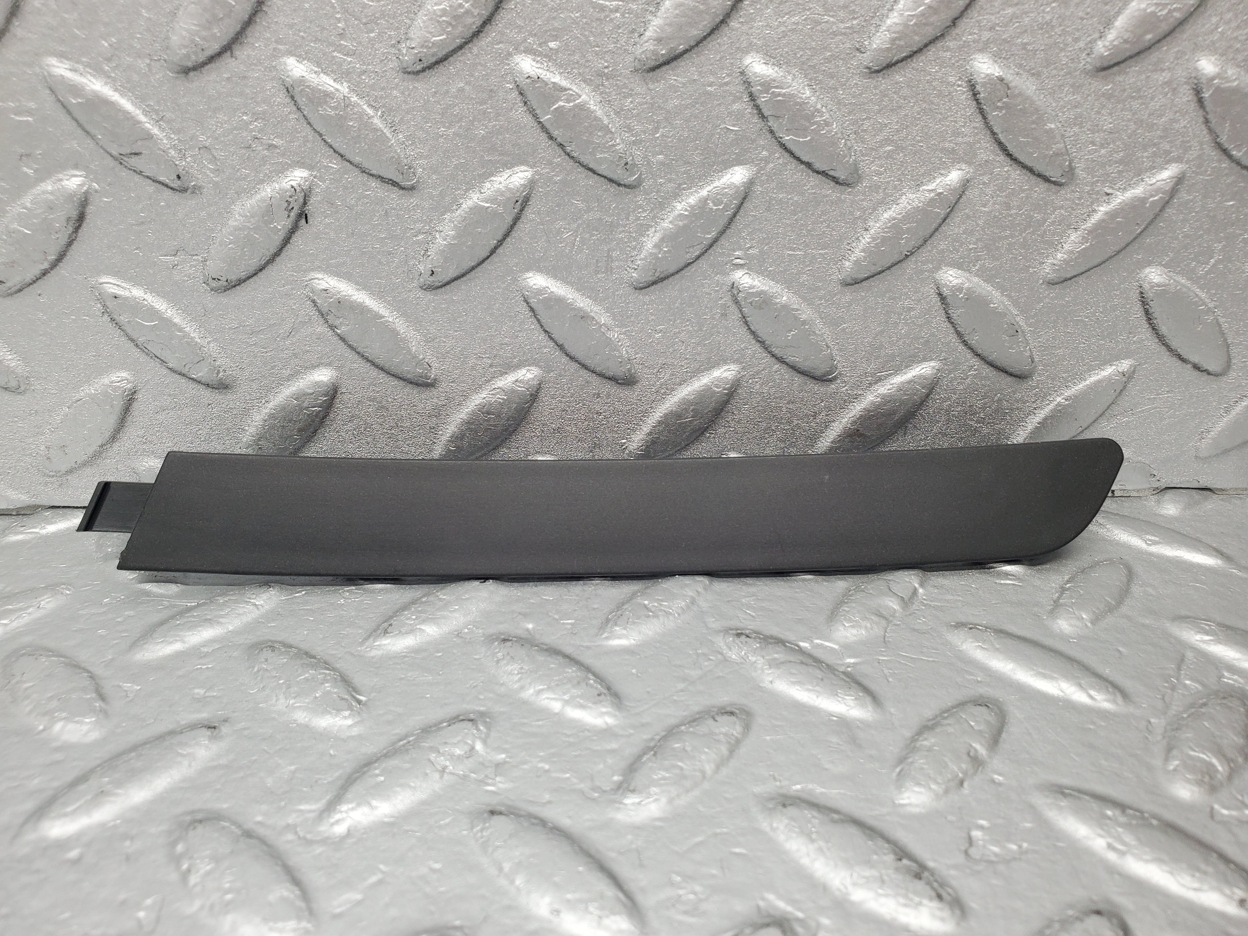 1553 Mercedes-Benz W220 S430 Upper Dashboard Trim Bolt Cover Left 2206890139