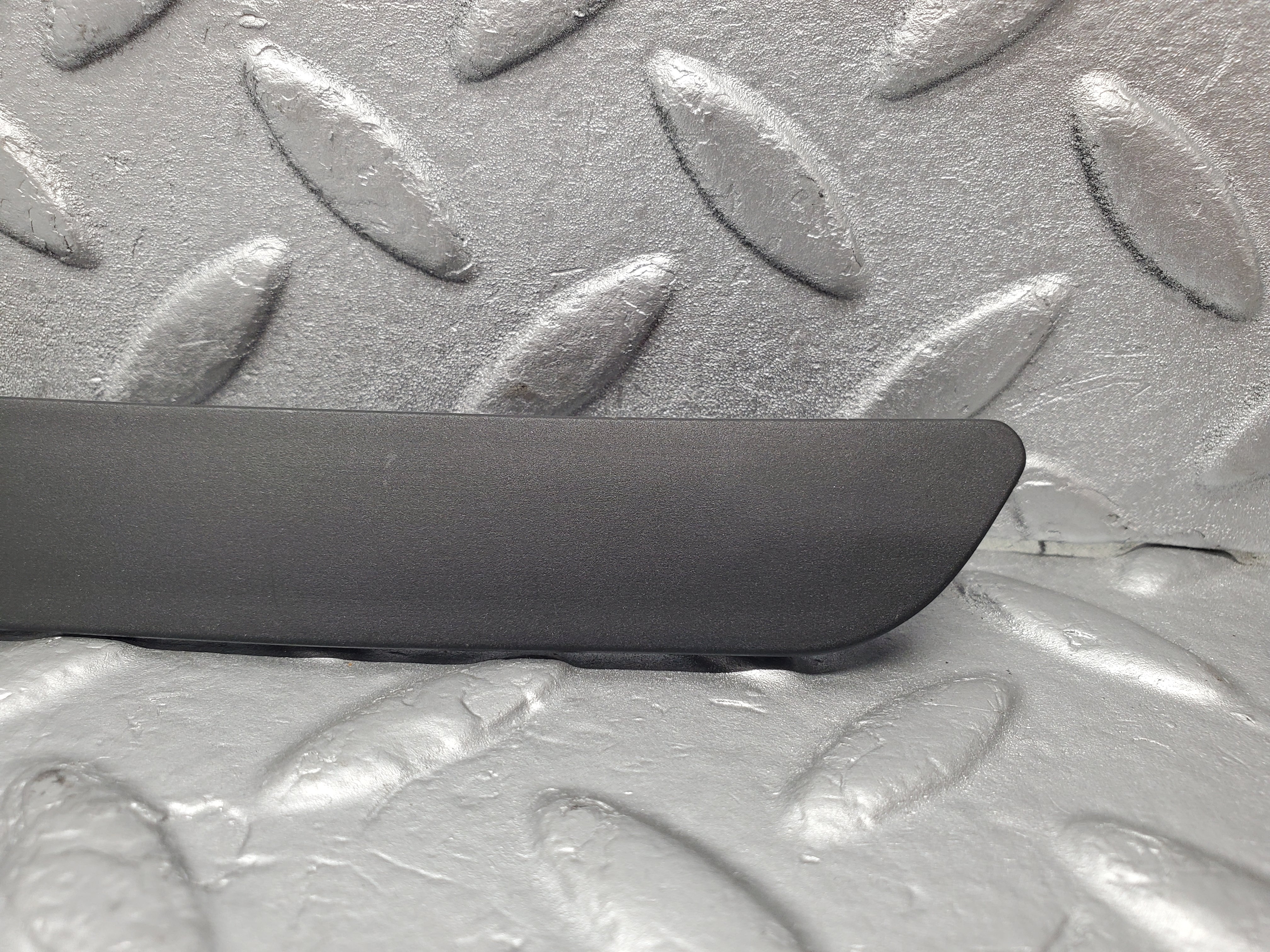 1553 Mercedes-Benz W220 S430 Upper Dashboard Trim Bolt Cover Left 2206890139