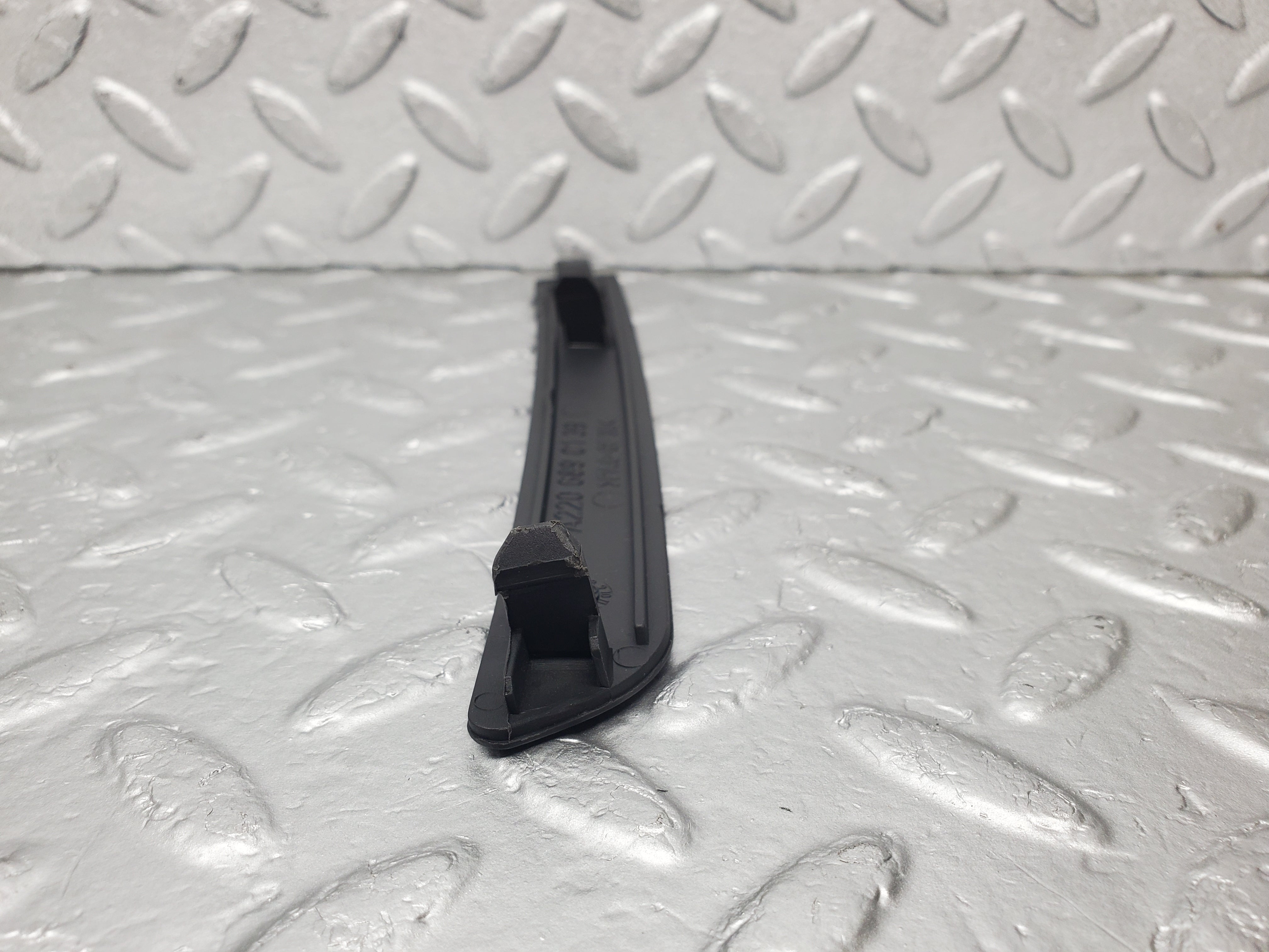 1553 Mercedes-Benz W220 S430 Upper Dashboard Trim Bolt Cover Left 2206890139