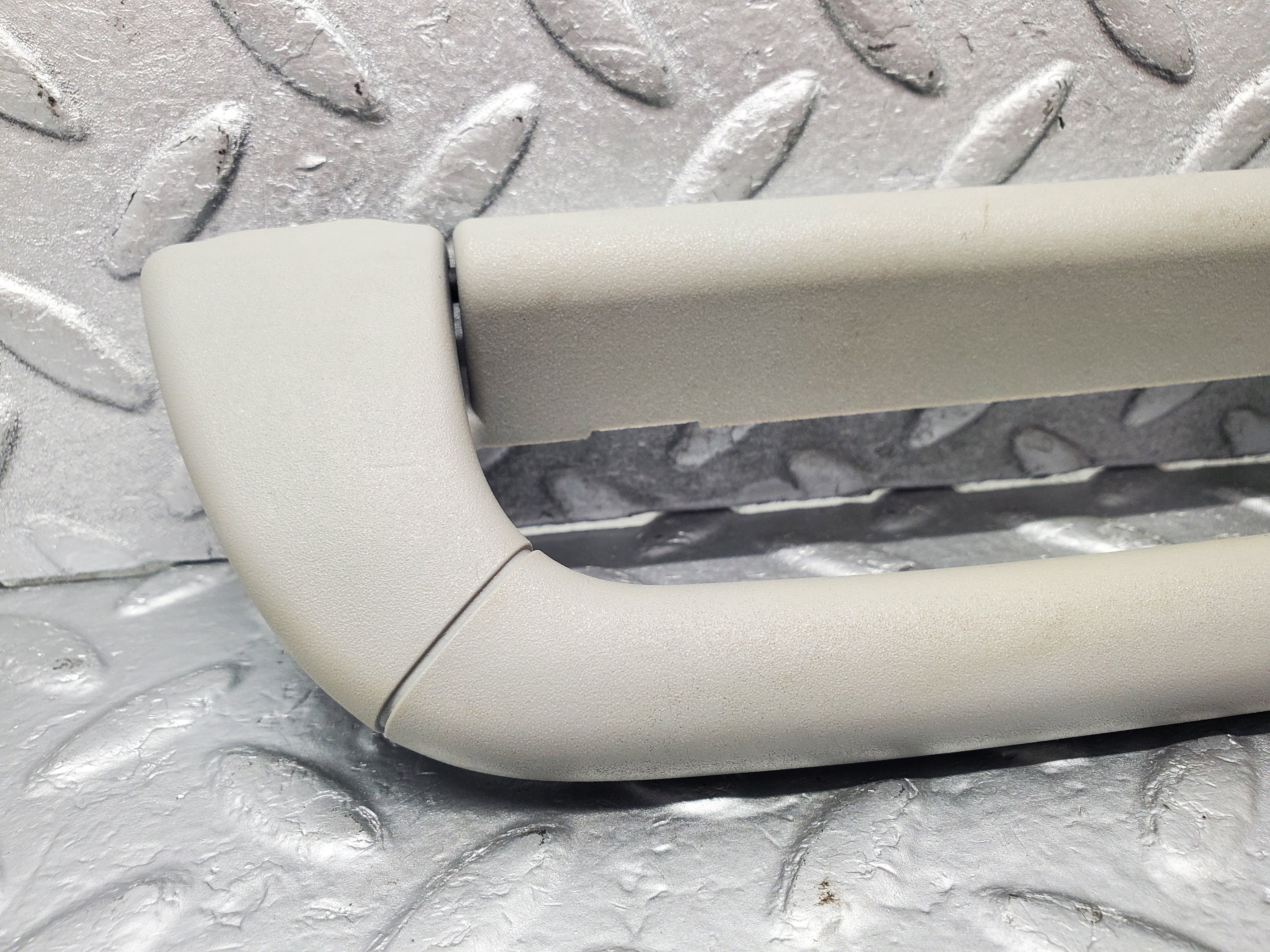 1554 Mercedes-Benz W220 S430 Interior Roof Grab Handle 2208100551