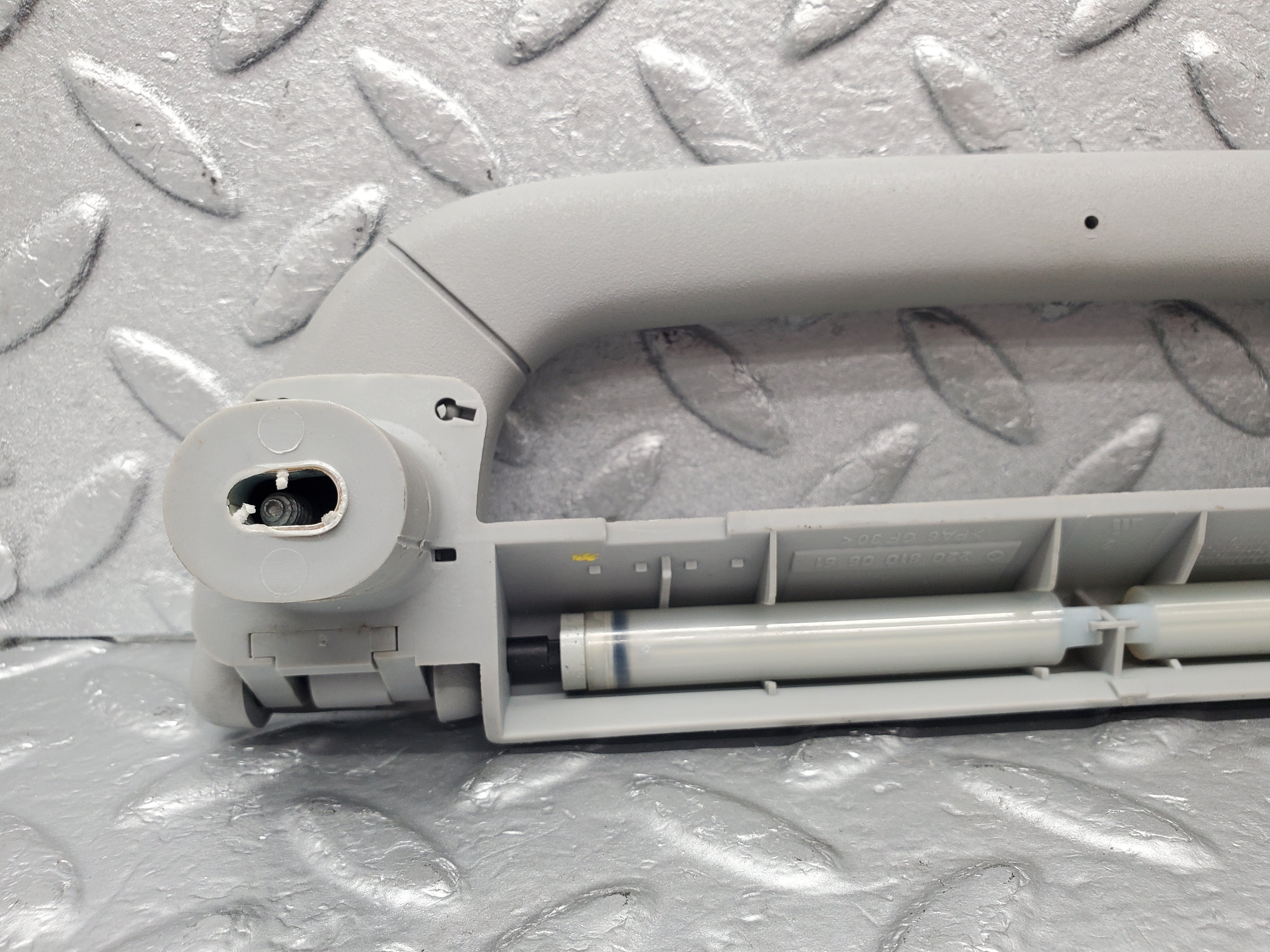 1554 Mercedes-Benz W220 S430 Interior Roof Grab Handle 2208100551