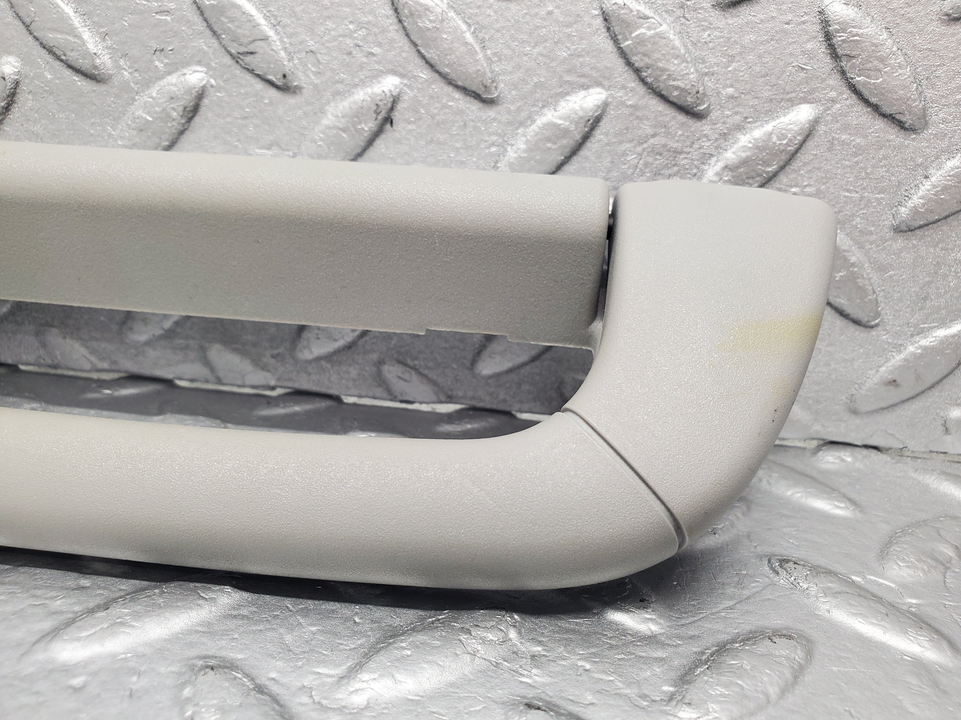 1555 Mercedes-Benz W220 S430 Interior Roof Grab Handle 2208100551