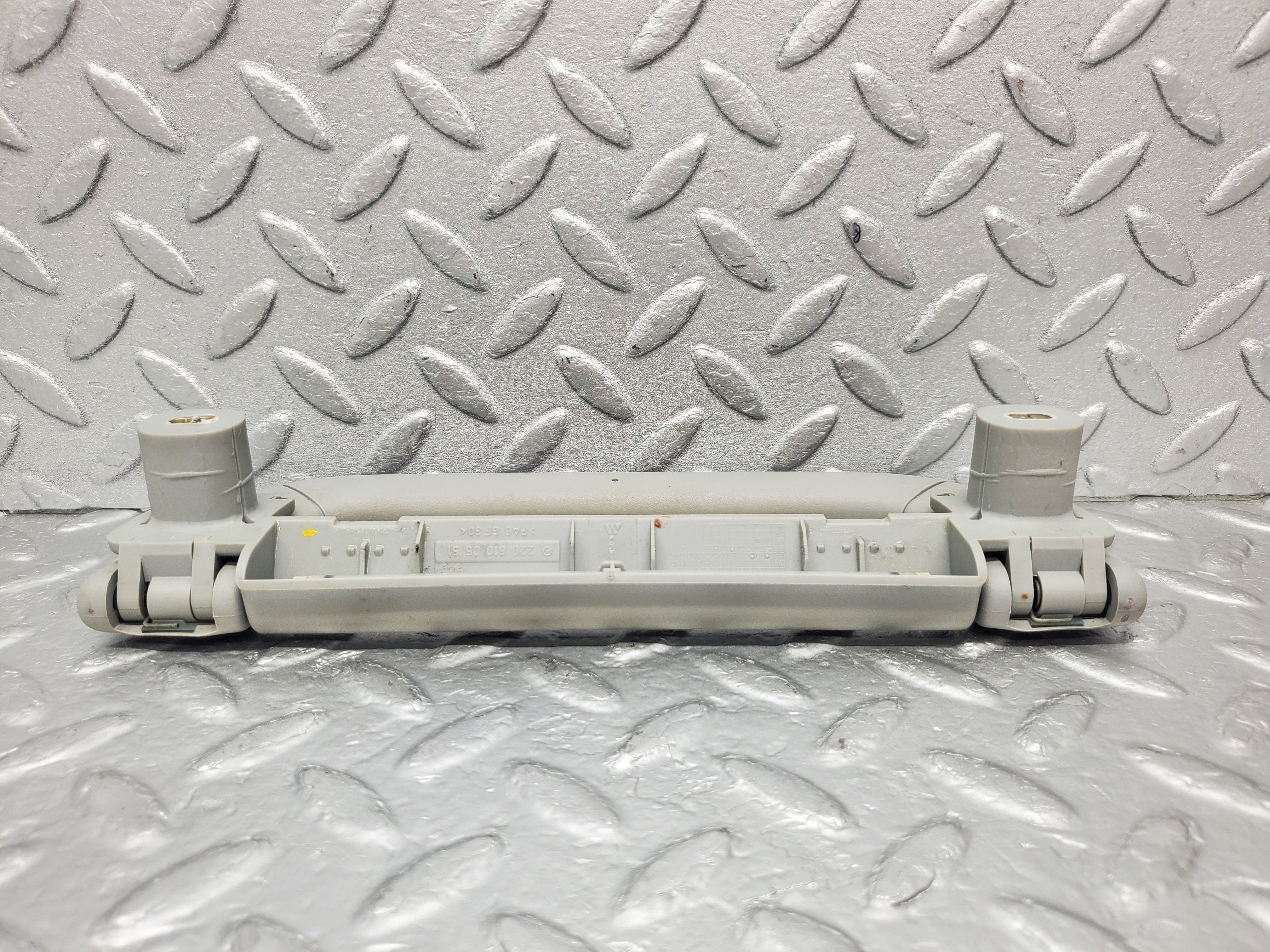 1556 Mercedes-Benz W220 S430 Interior Roof Grab Handle 2208100551