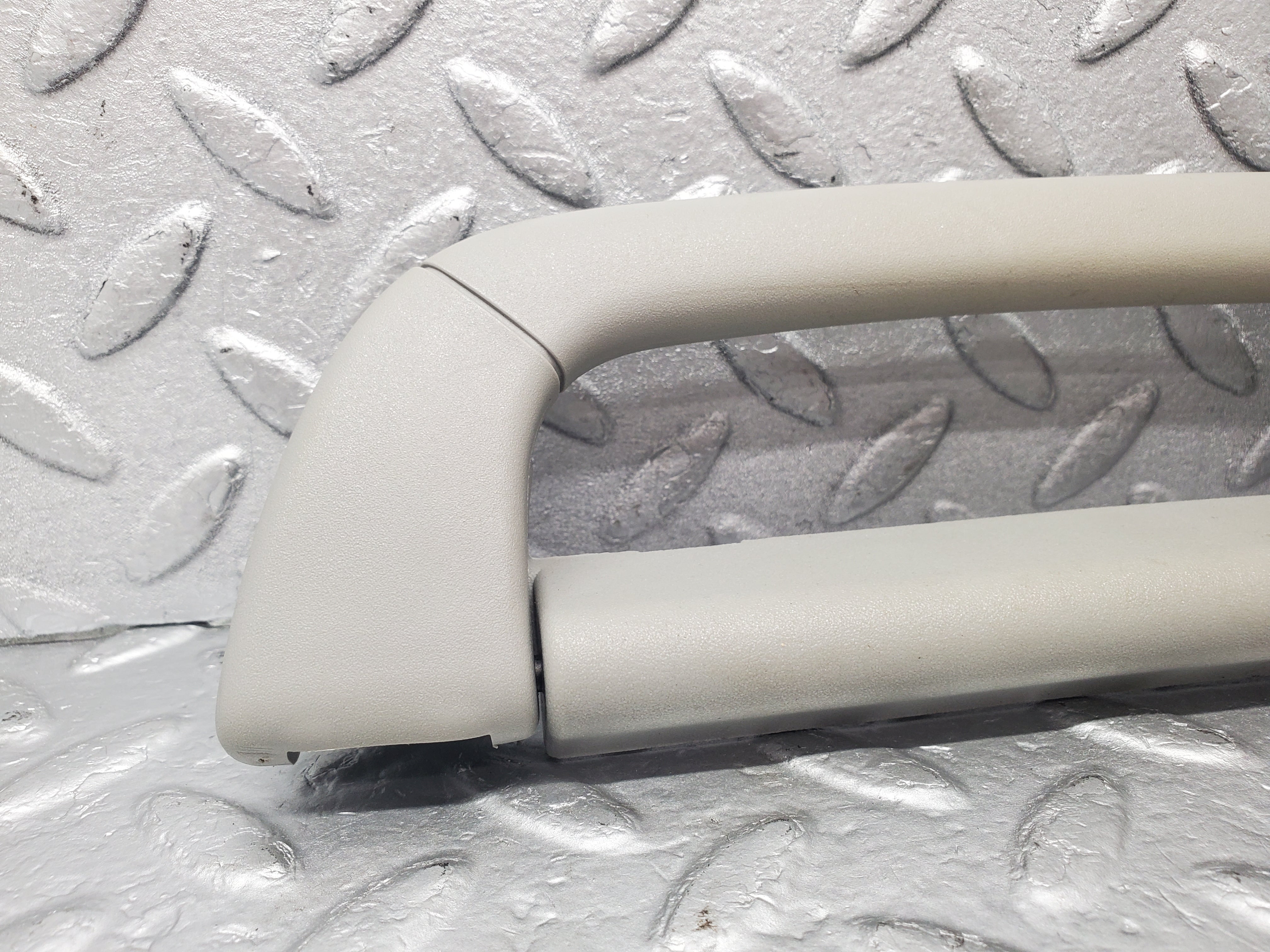 1557 Mercedes-Benz W220 S430 Interior Roof Grab Handle 2208100551