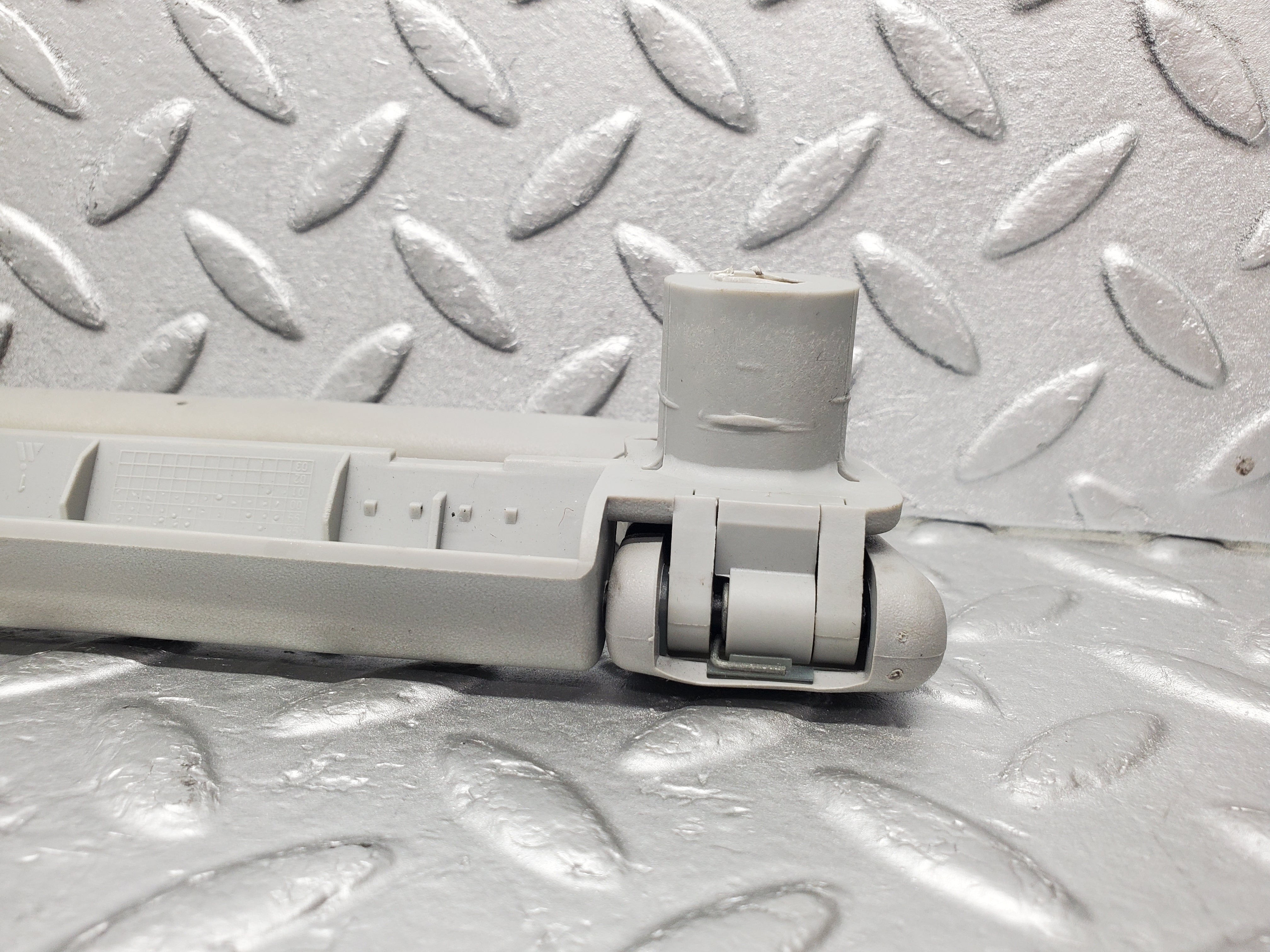 1557 Mercedes-Benz W220 S430 Interior Roof Grab Handle 2208100551