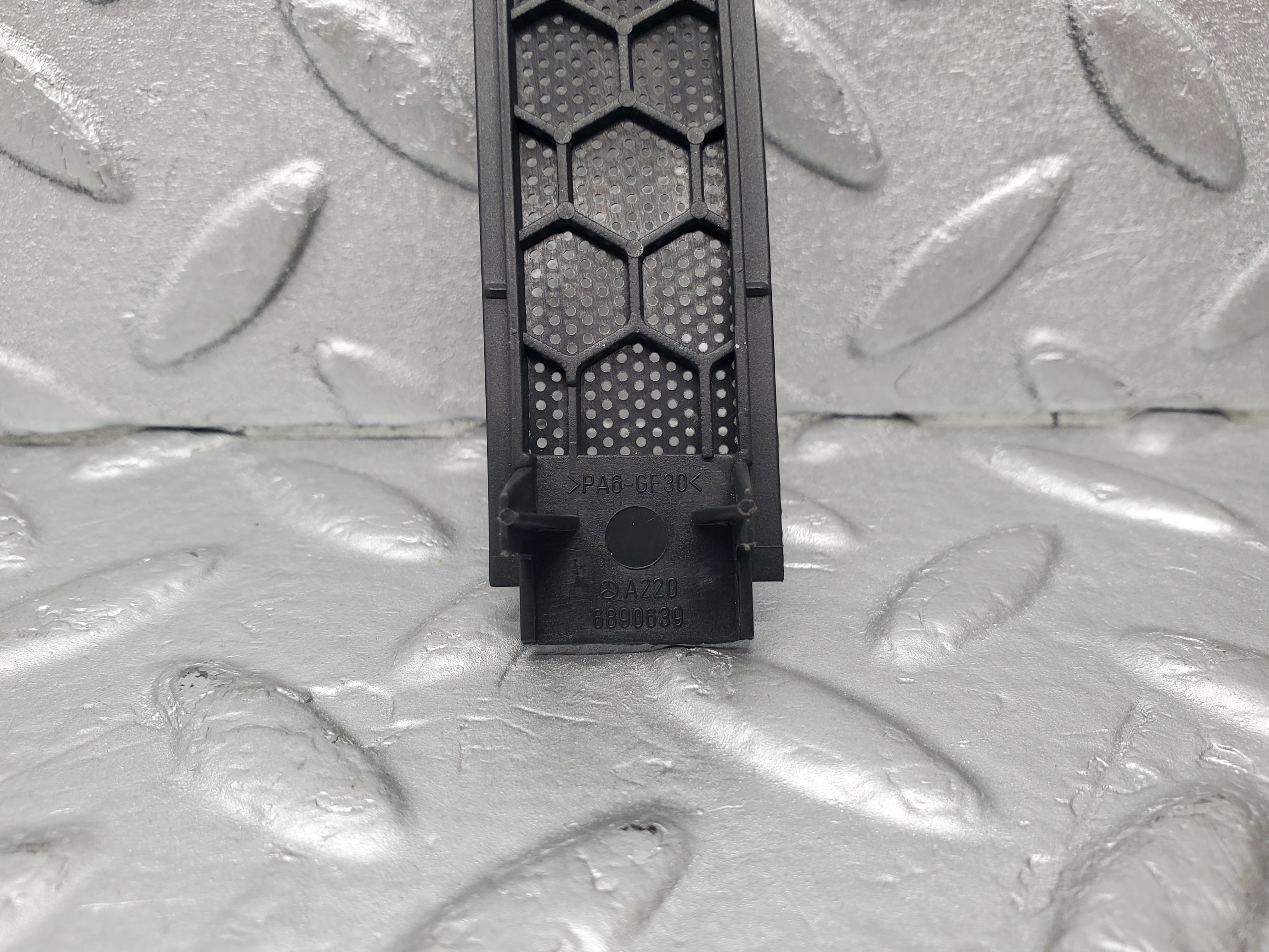 1558 Mercedes-Benz W220 S430 Upper Dashboard Cover Trim 2206890639