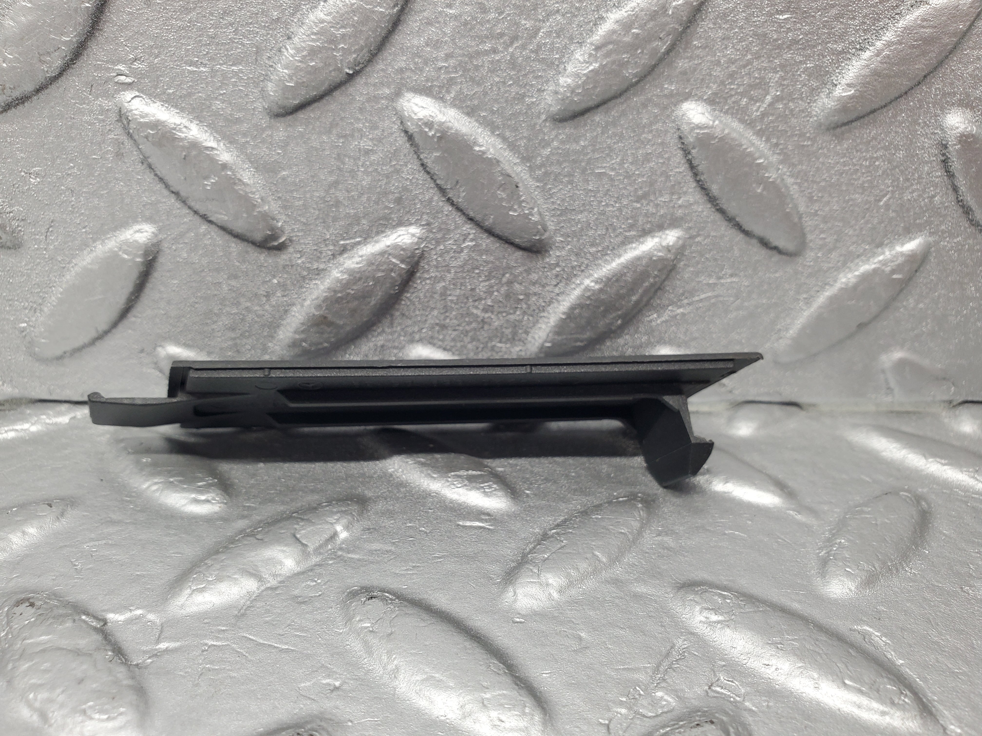 1562 Mercedes-Benz W220 S430 Upper Dashboard Cover Trim 2206890539