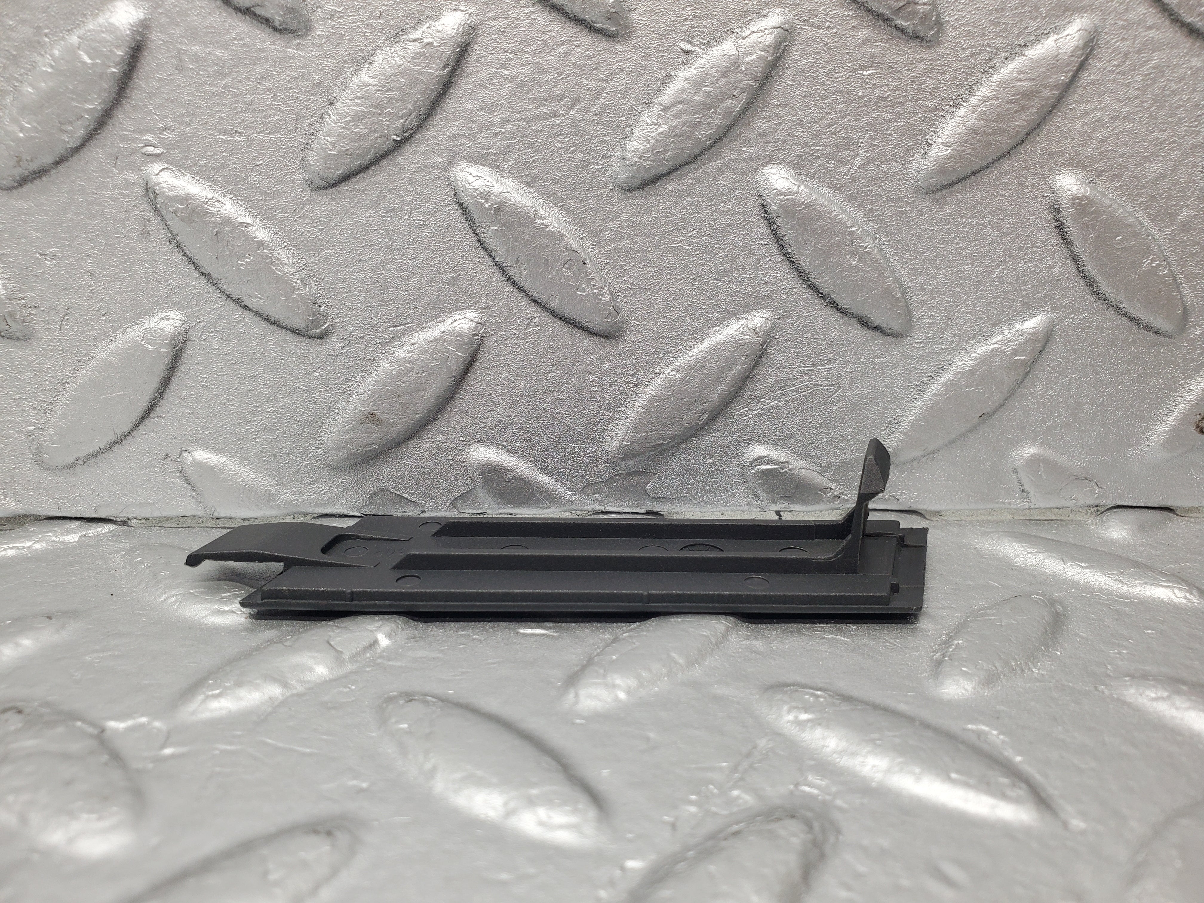 1562 Mercedes-Benz W220 S430 Upper Dashboard Cover Trim 2206890539