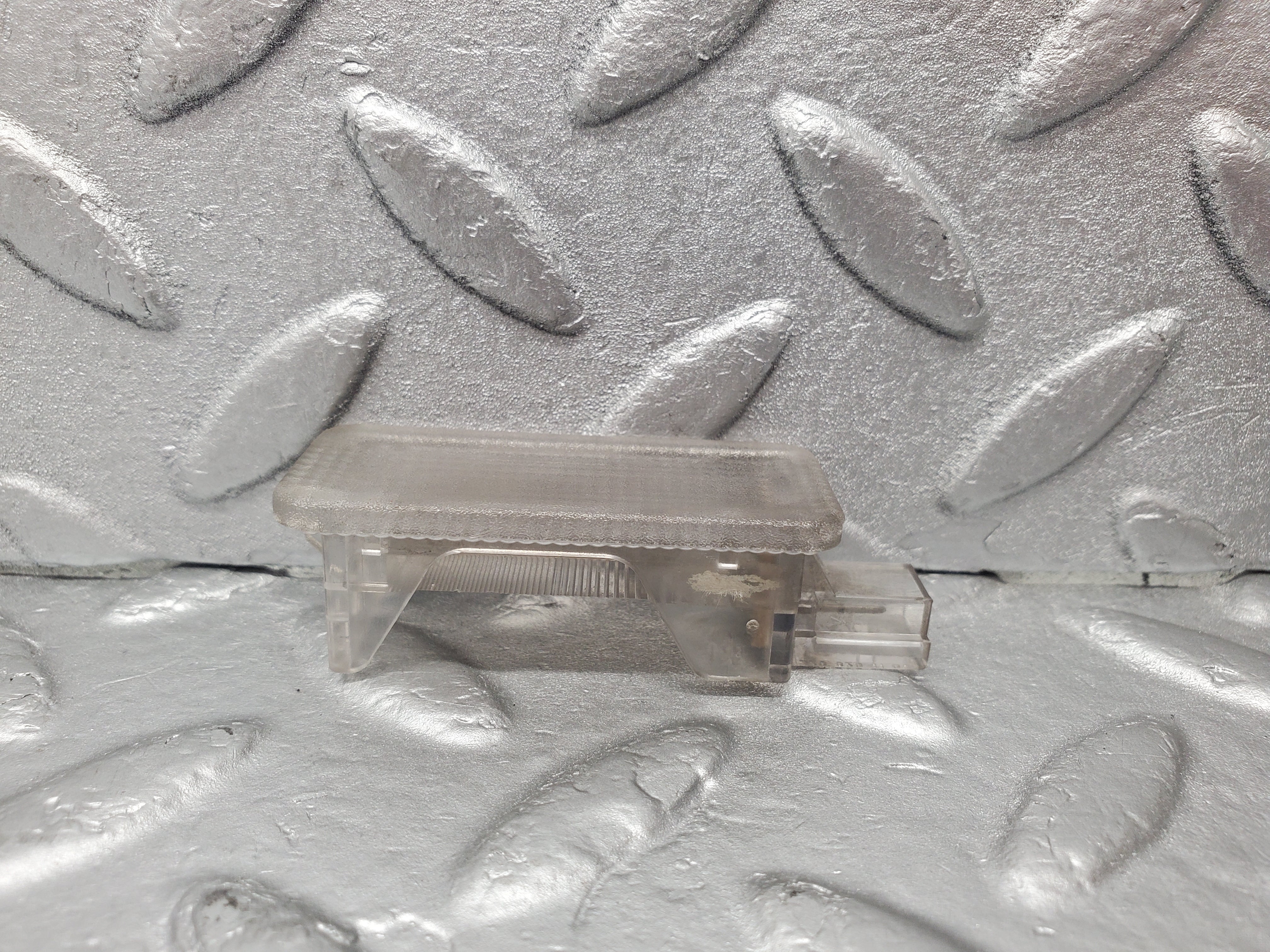 1566 Mercedes-Benz W220 S430 Under Dashboard Light 2208201101