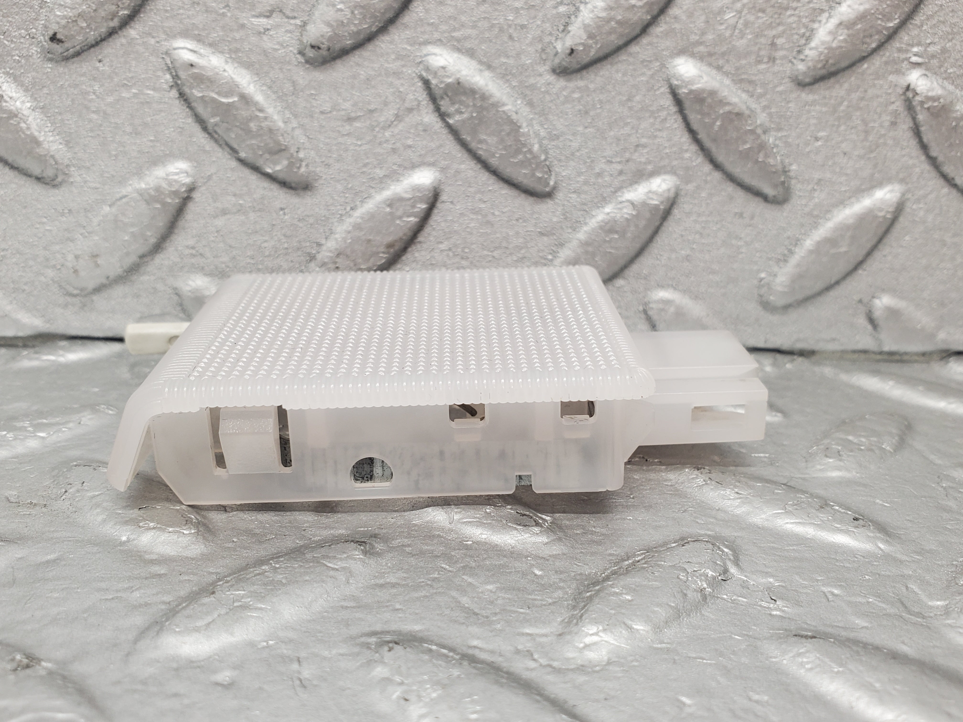 1567 Mercedes-Benz W220 S430 Glove Box Light 2208202001