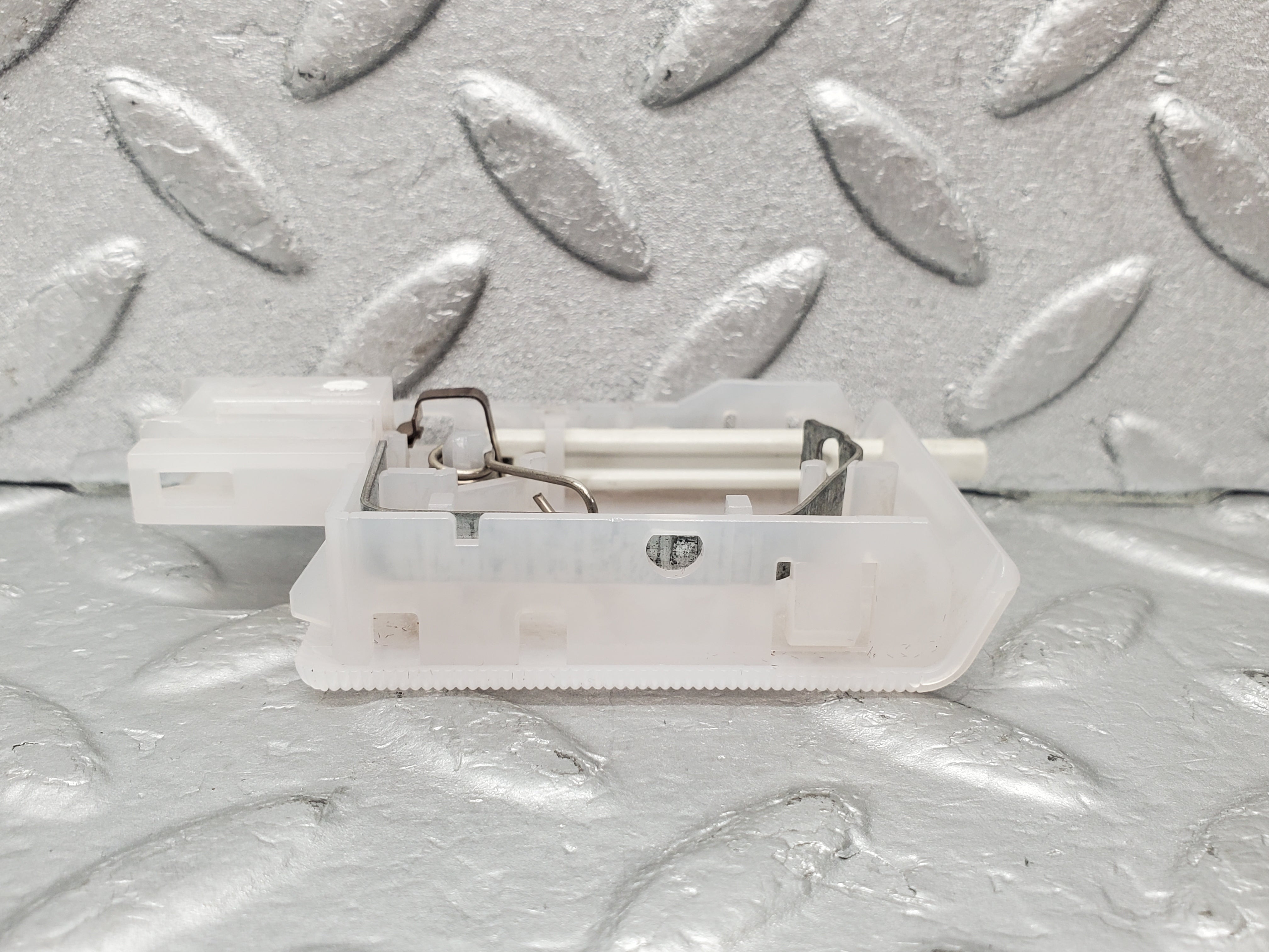 1567 Mercedes-Benz W220 S430 Glove Box Light 2208202001