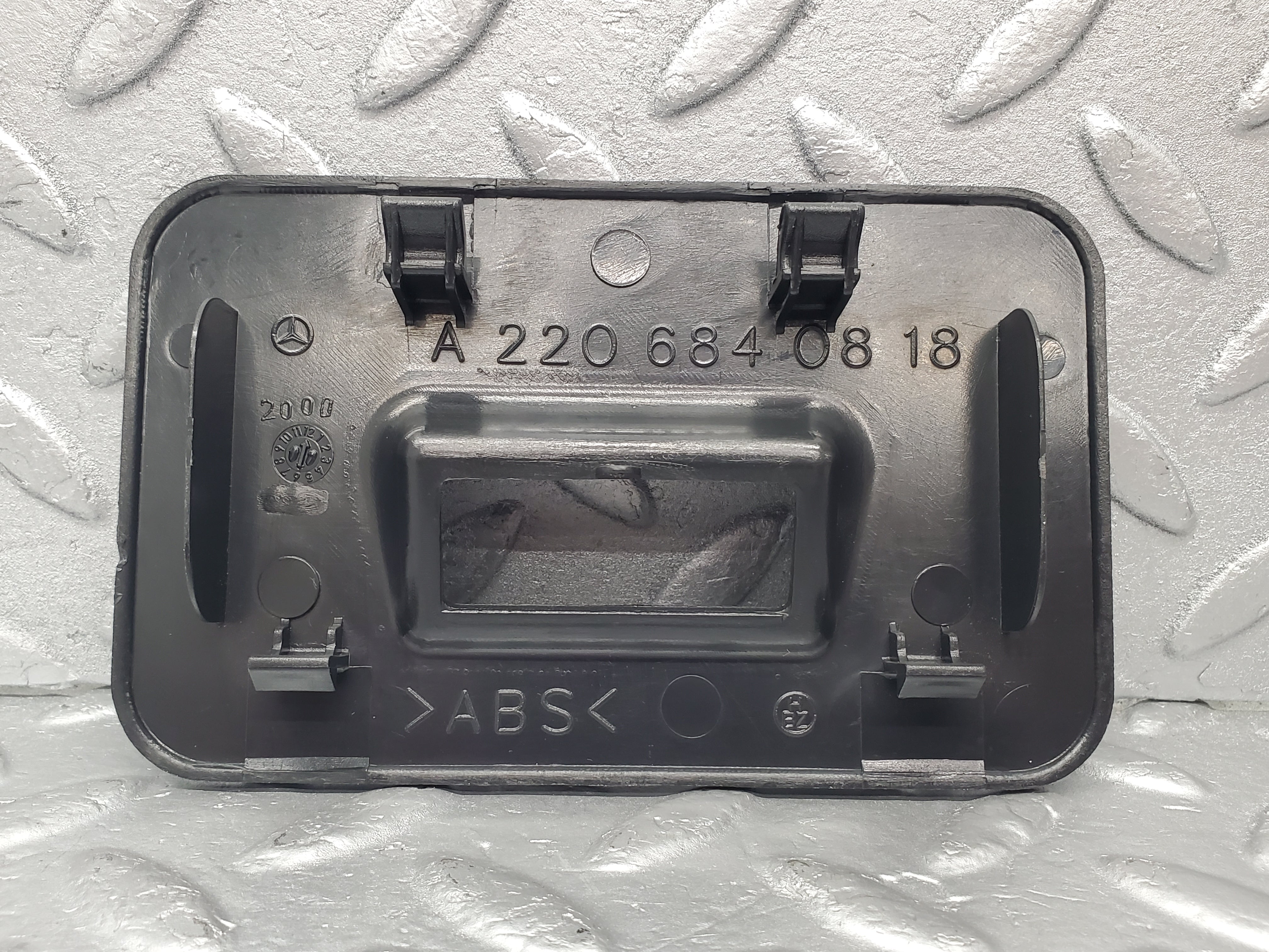 1568 Mercedes-Benz W220 S430 Front Interior Light Cover 2206840818