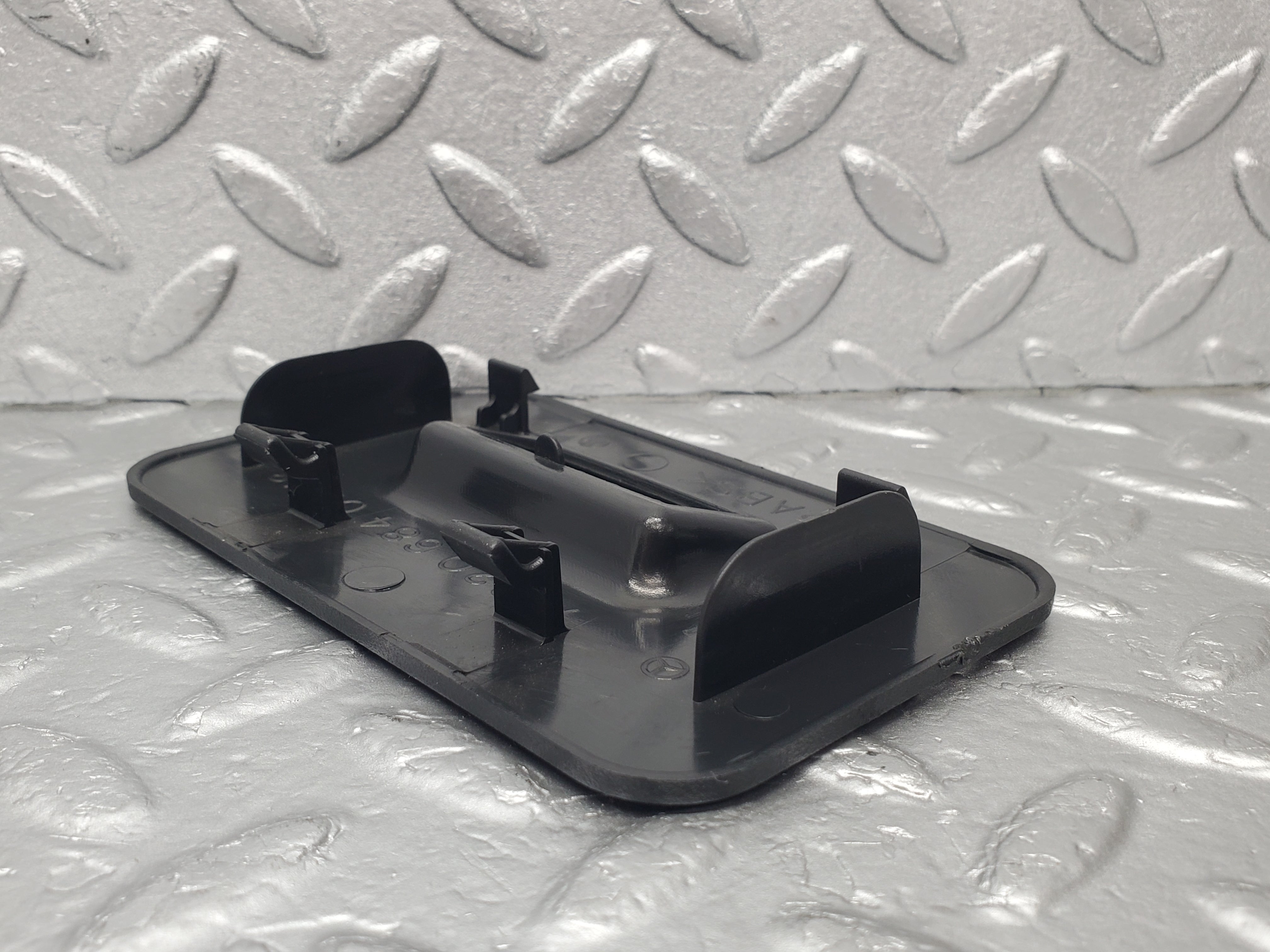 1568 Mercedes-Benz W220 S430 Front Interior Light Cover 2206840818