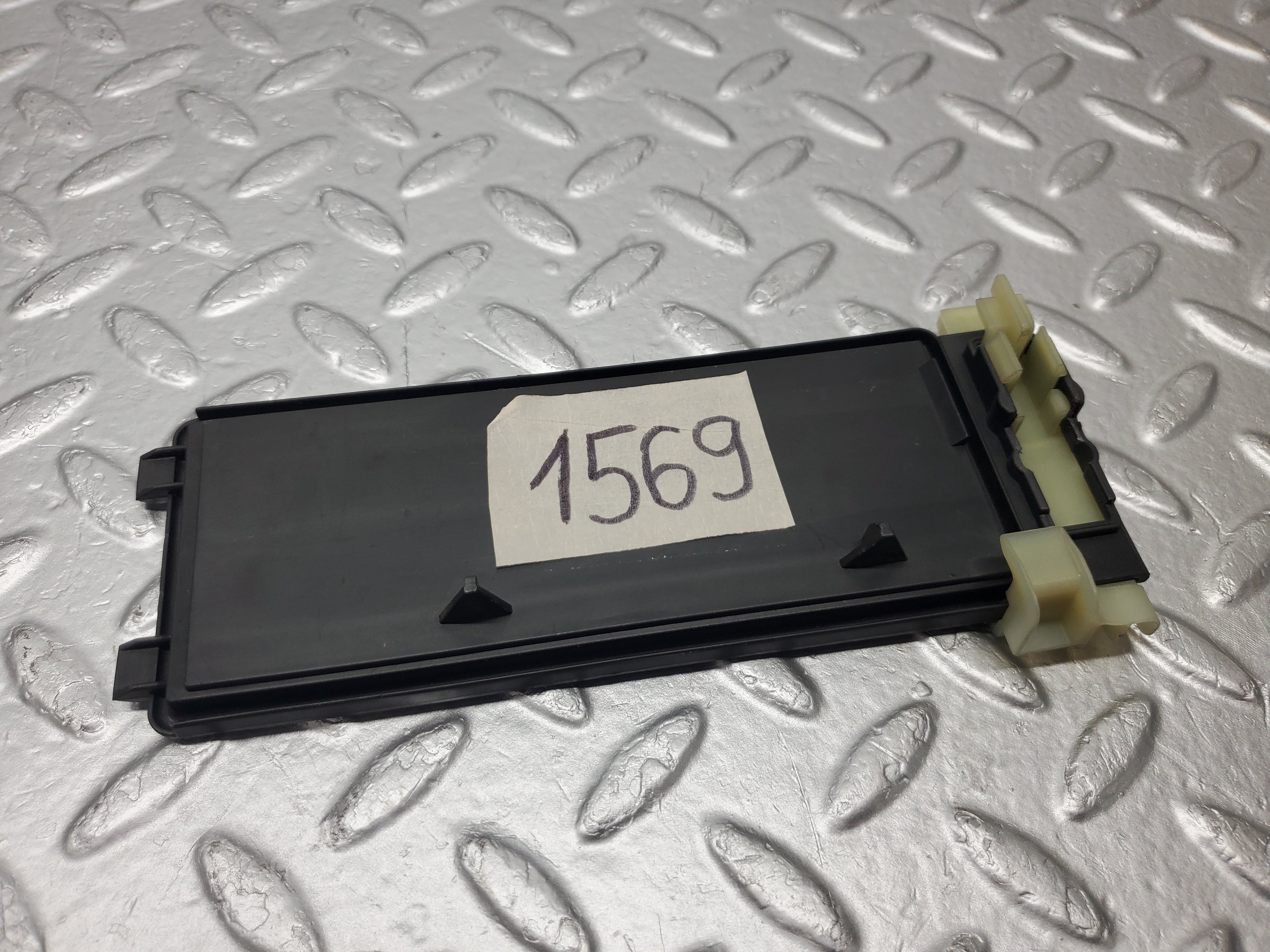 1569 Mercedes-Benz W220 S430 Air Filter Cover 2108303603