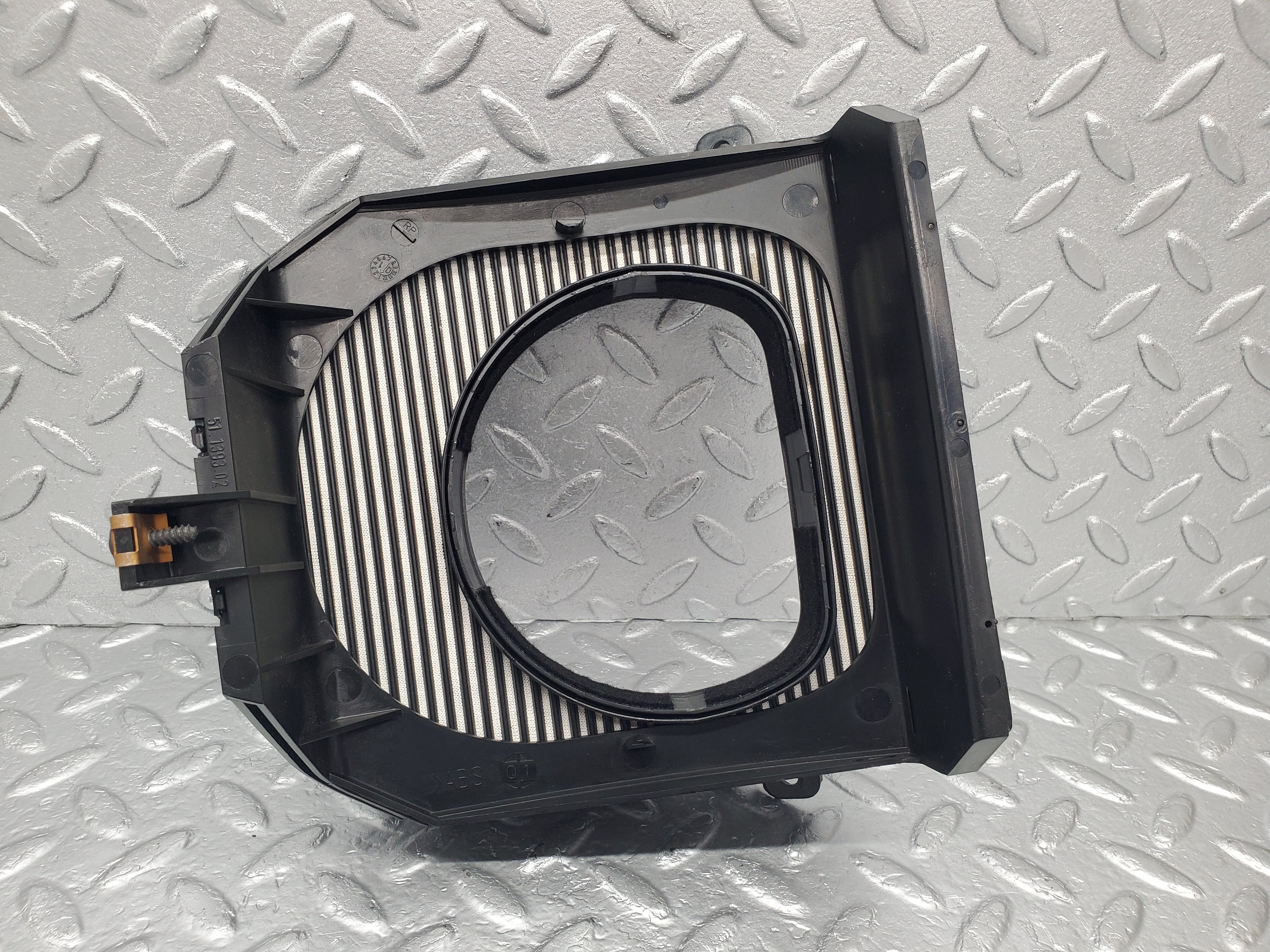 1575 Mercedes-Benz W220 S430 Steering Column Cover 2204600395