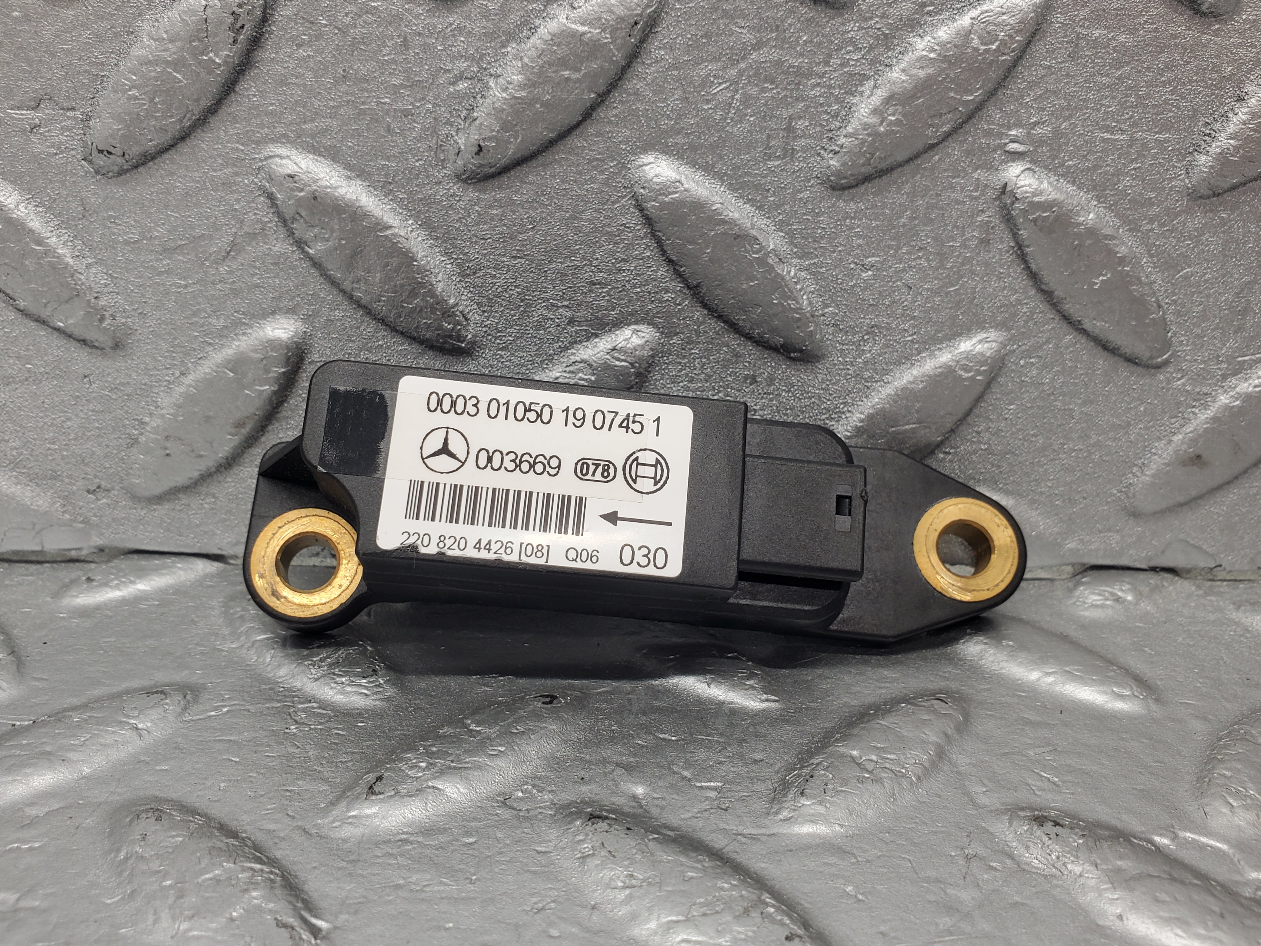 1592 Mercedes-Benz W220 S430 Air Bag Crash Sensor 2208204426