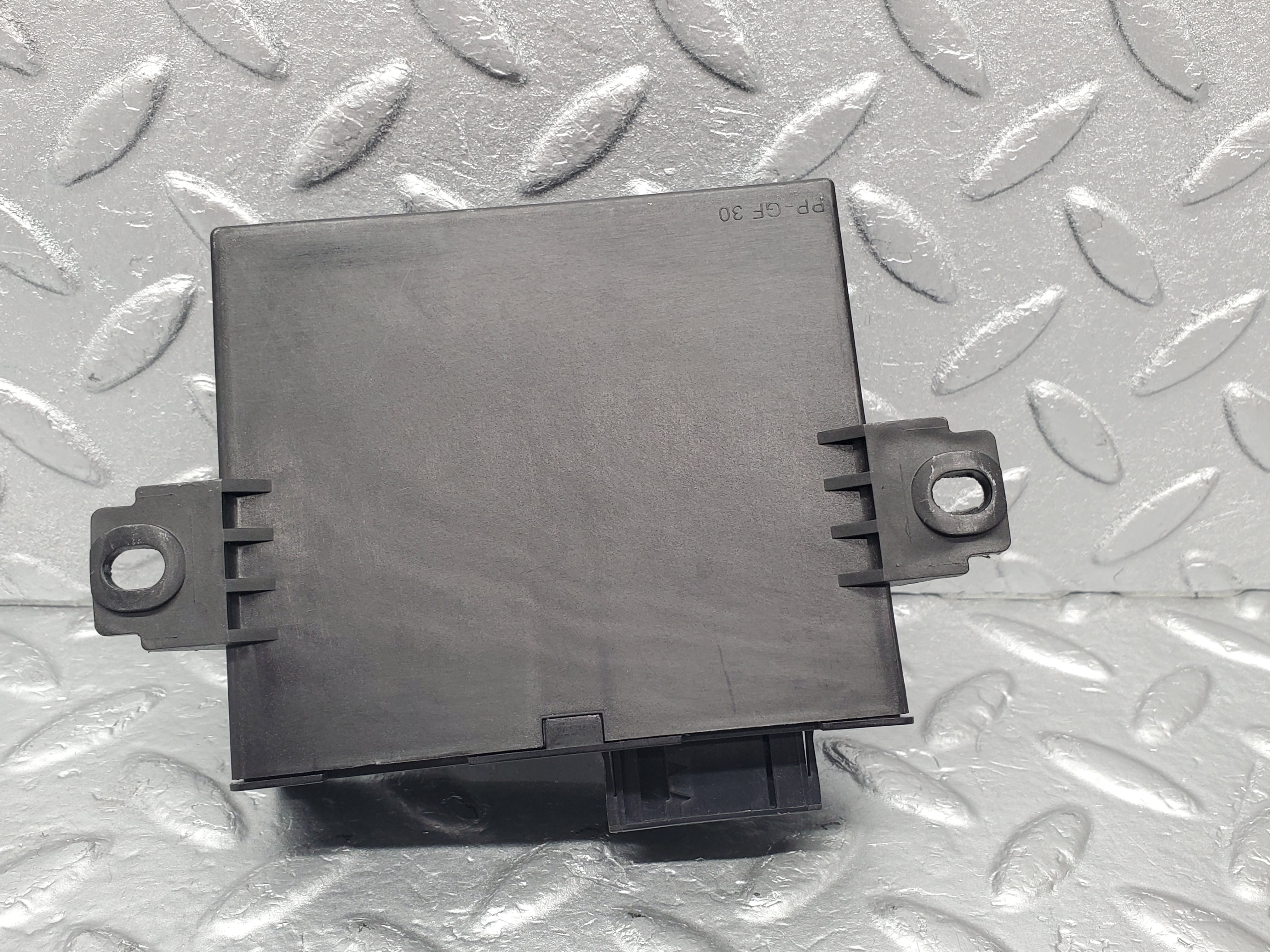 1593 Mercedes-Benz W220 S430 Headlight Control Module 2208203026