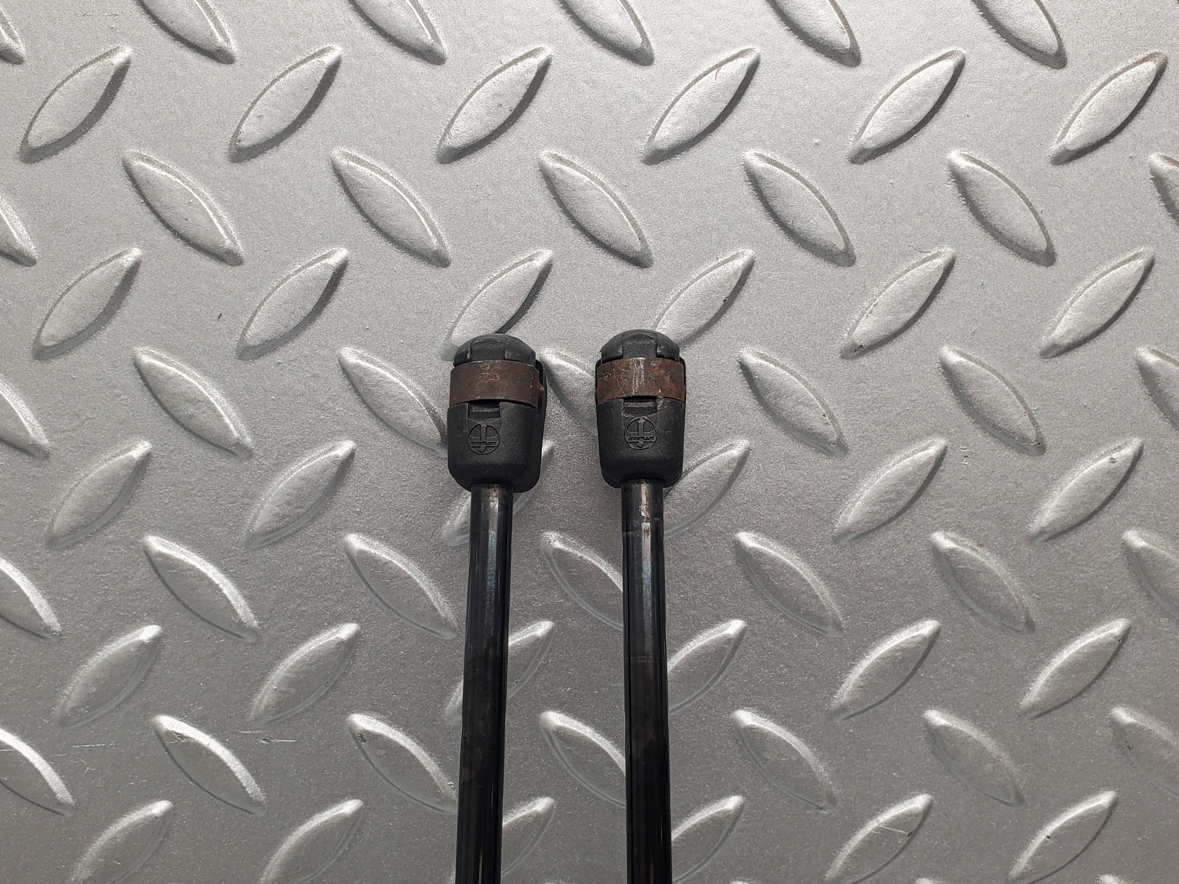 1596 Mercedes-Benz W220 S430 Boot Lid Gas Shock Strut Lifter 2208800323