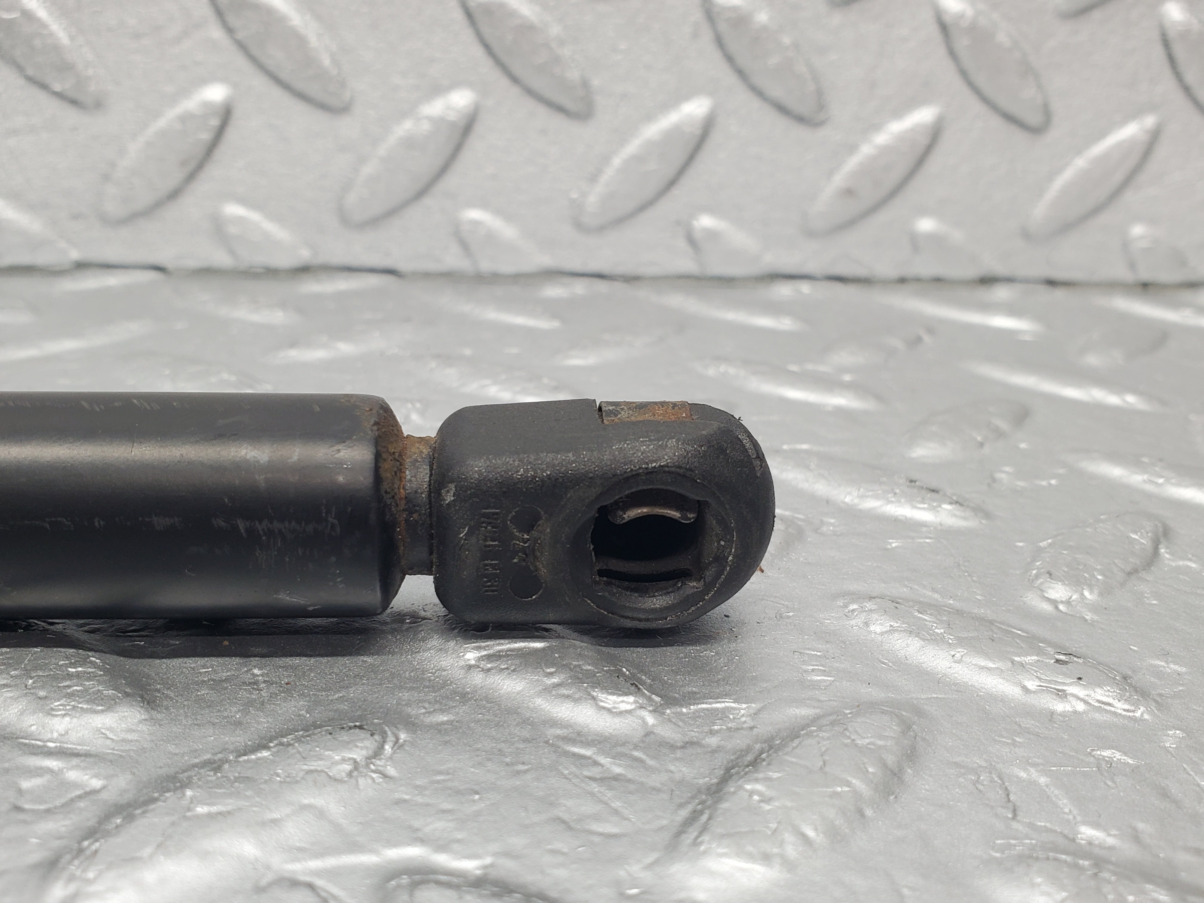 1596 Mercedes-Benz W220 S430 Boot Lid Gas Shock Strut Lifter 2208800323